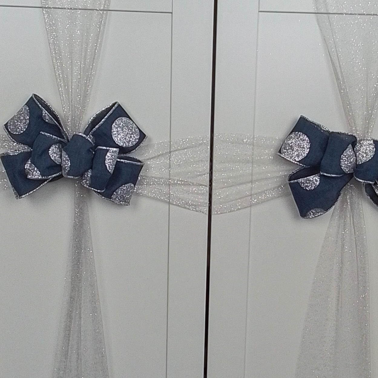 Festive Christmas Cabinet Bows Set - Elegant Holiday Kitchen Decor for Cabinets, Drawers & Shelves - Perfect for Home, Office & Party Decorations (TB28)