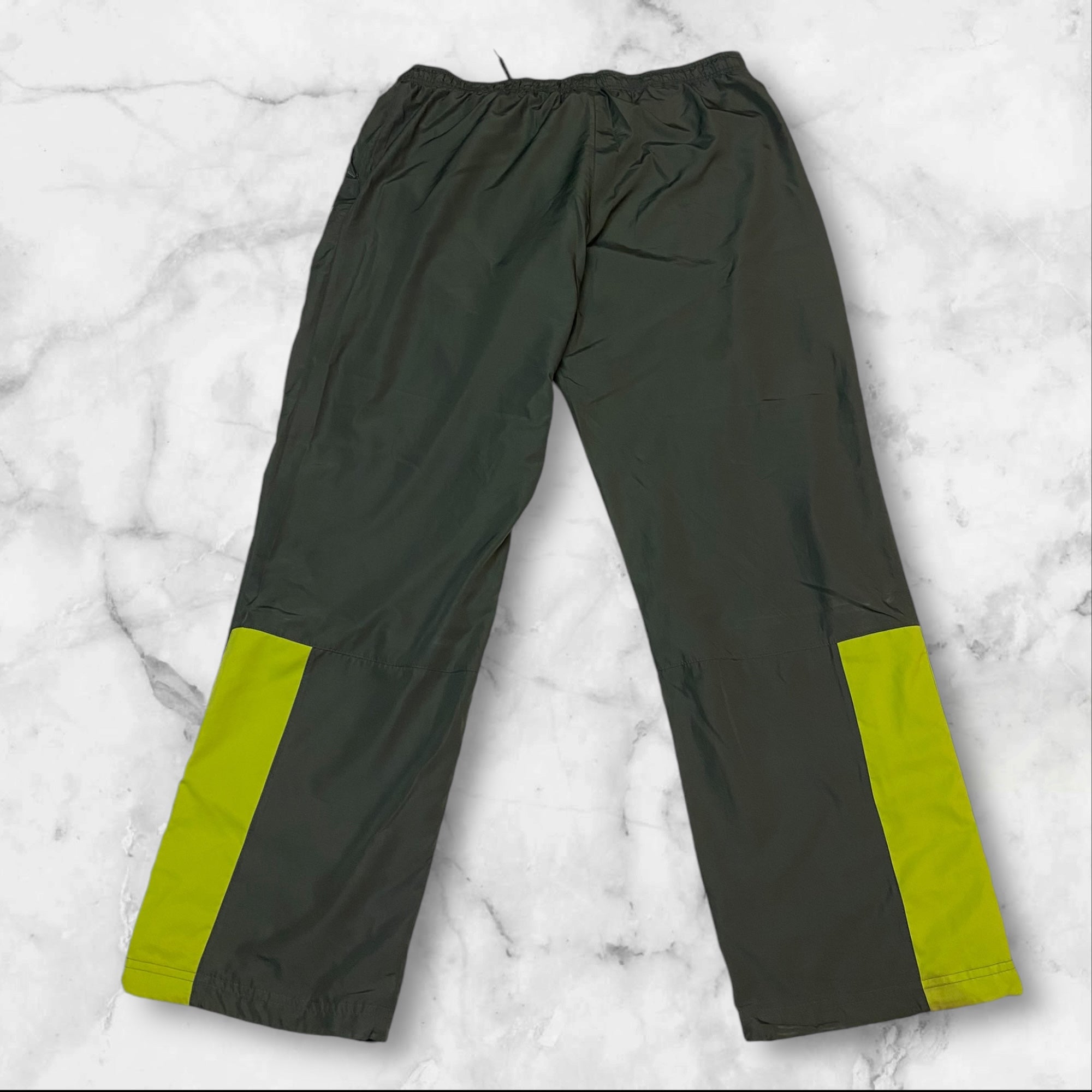 Reebok Vintage Track Pants - Baggy Nylon Joggers for Men & Women | Water-Resistant, Comfortable & Stylish | XL Size #8725 | Perfect for Running, Gym, and Casual Wear