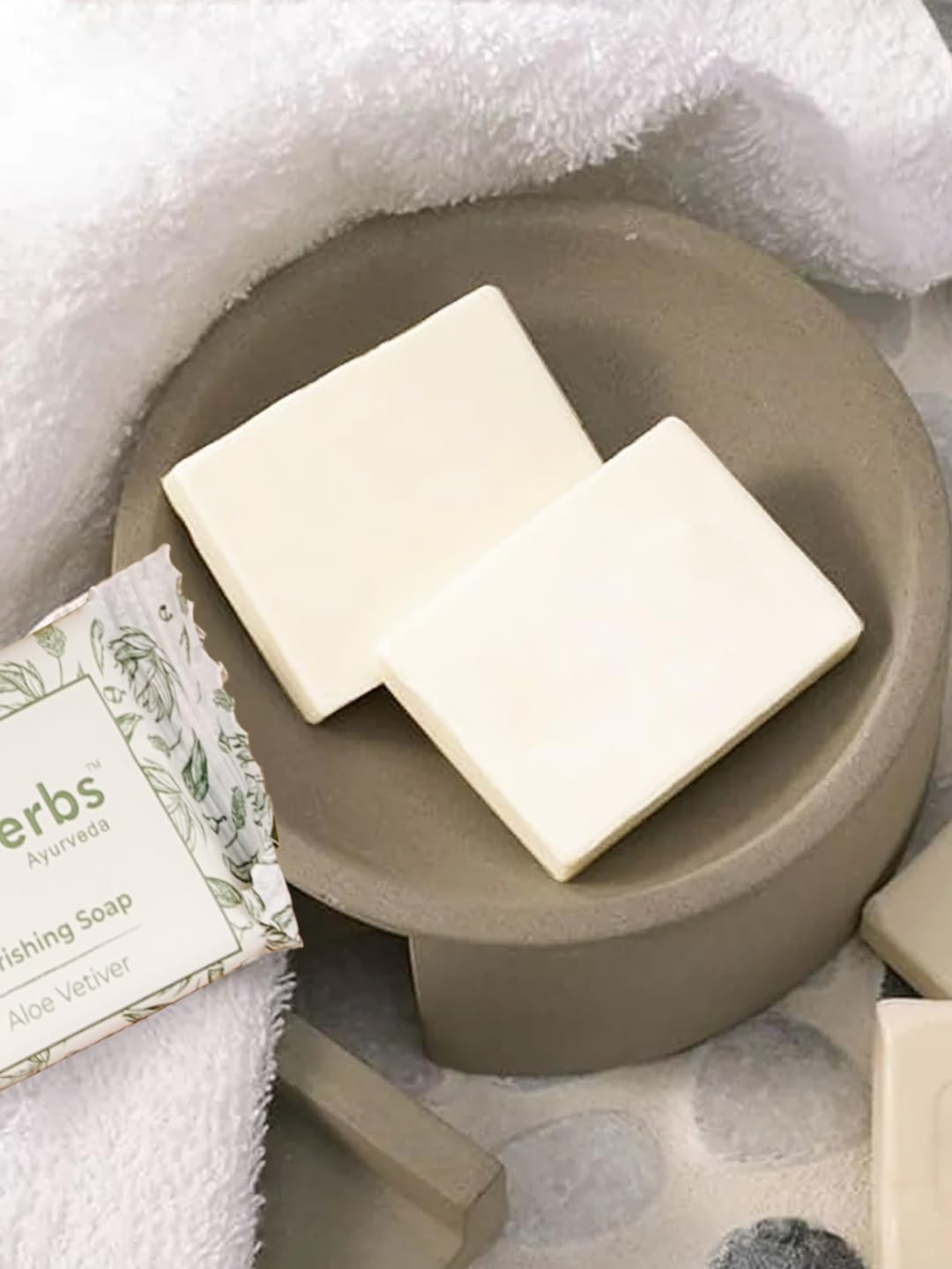 Clayherbs 250-Piece (15g) Nourishing Aloe Vetiver Handmade Soap | Bulk Hotel Amenities & Hospital Toiletry Kits | Guest Room Essentials for Hotels, Spas & Healthcare Facilities | Eco-Friendly Travel Soap for Hospitality Industry