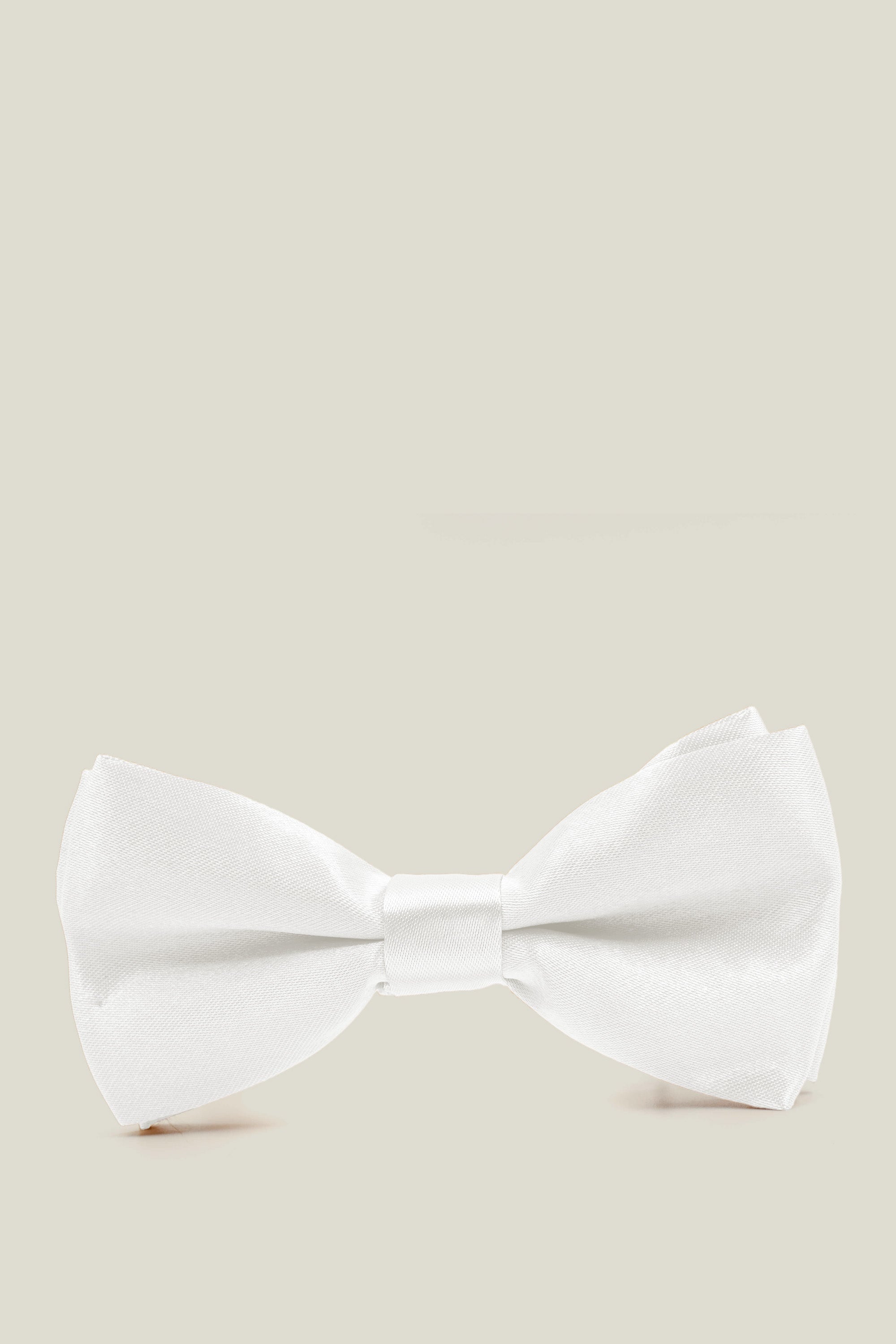 Stylish White Boys Bow Tie for Weddings, Parties & Formal Events - Premium Adjustable Neckwear for Kids