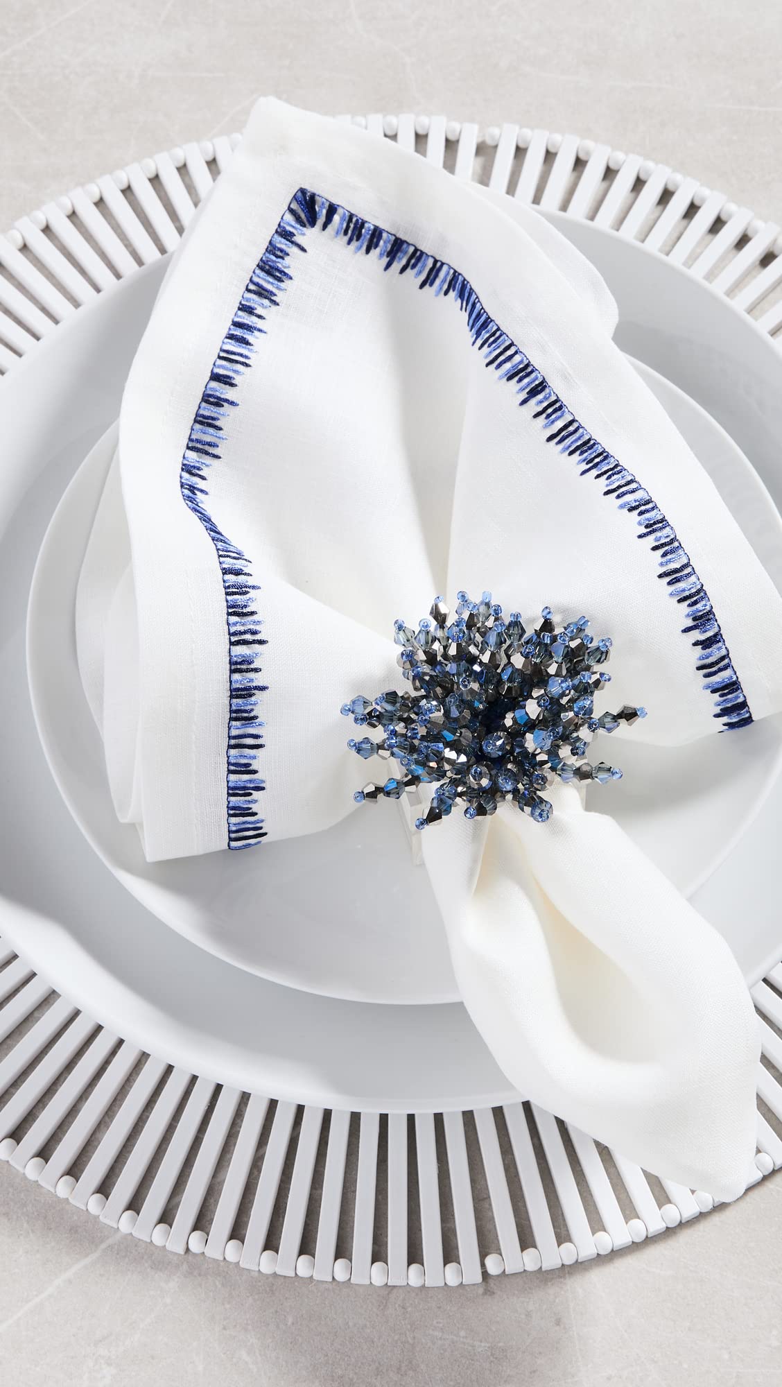 Kim Seybert Women's Elegant Set of 4 Crystal Napkin Rings - Perfect for Dinner Parties, Weddings & Holiday Table Decor