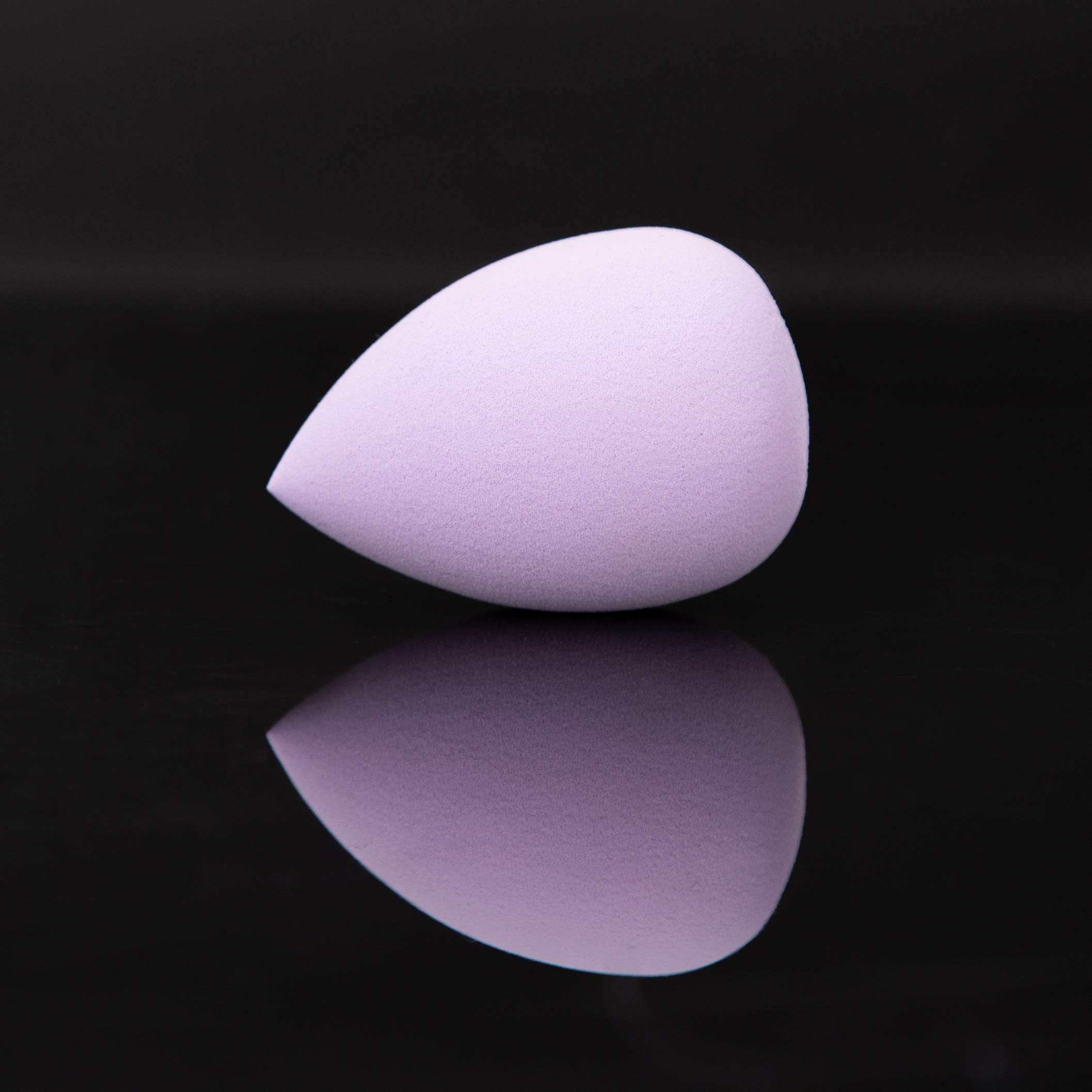 Premium Beauty Makeup Sponge Egg Blender - Soft Lilac for Flawless Foundation & Concealer Application - Perfect for Daily Makeup & Professional Use
