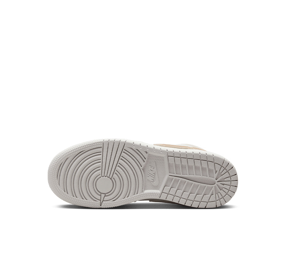 Air Jordan 1 Low SE (GS) Boys Basketball Shoes - Lightweight Sneakers for Kids - Perfect for School, Sports & Casual Wear