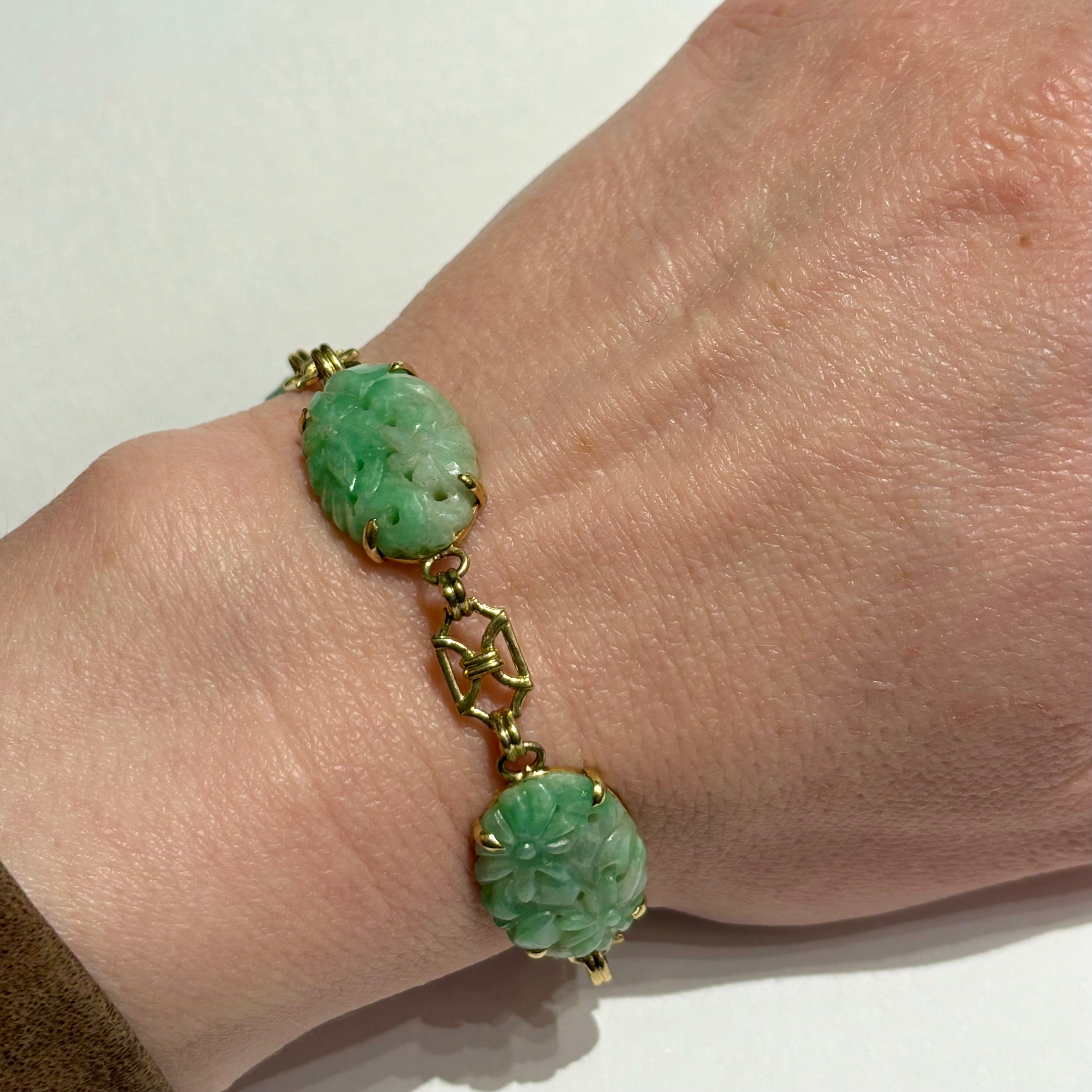 Antique Gold Hand Carved Jade Bracelet for Women - Vintage Chinese Style Jewelry Gift for Birthday, Anniversary & Special Occasions