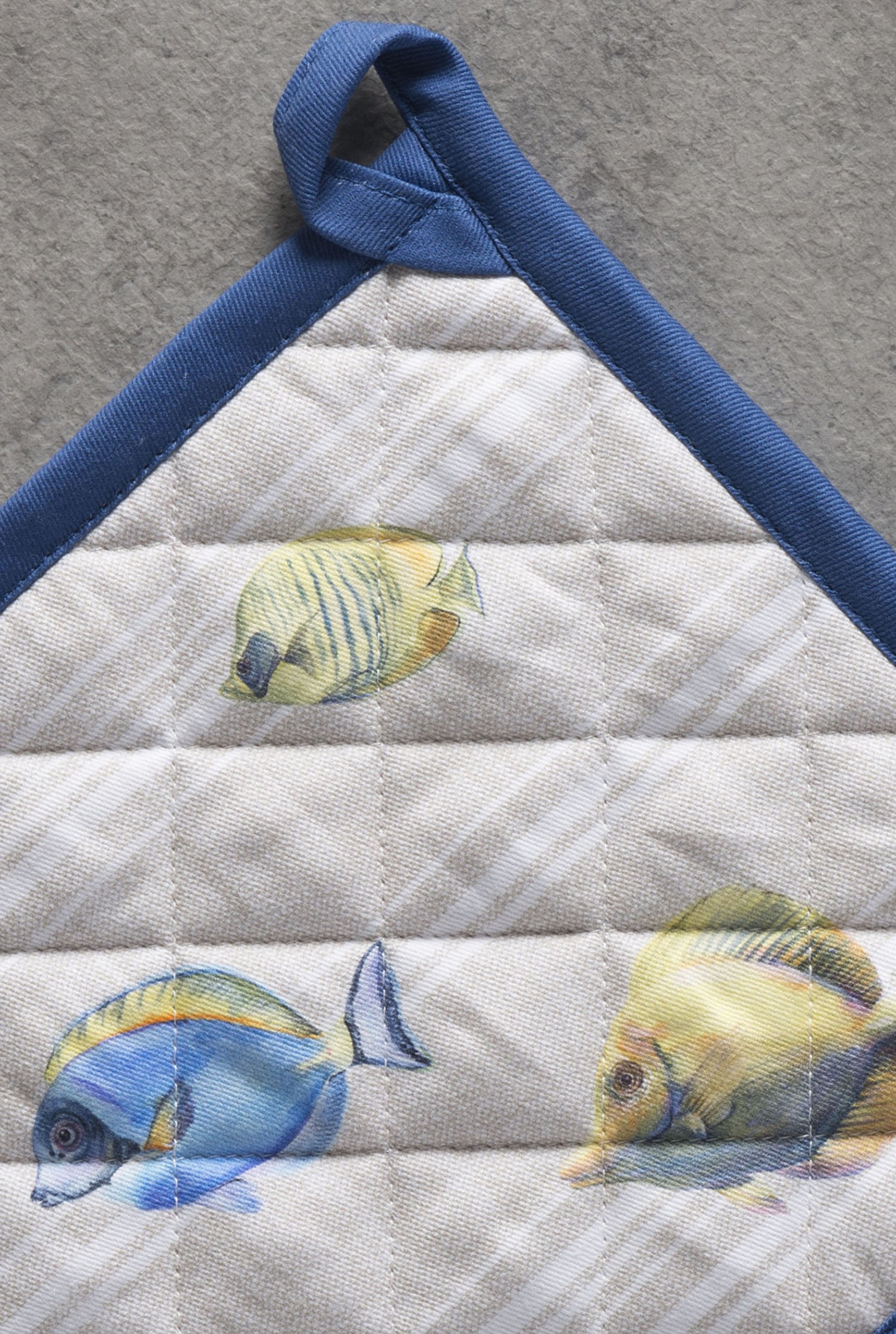 Heat Resistant 8x8 Inch Cotton Potholders - 100% Cotton Oven Mitts with Loop for BBQ, Grilling, Baking & Microwave Use - Easter & Spring Kitchen Decor (Poisson Design)
