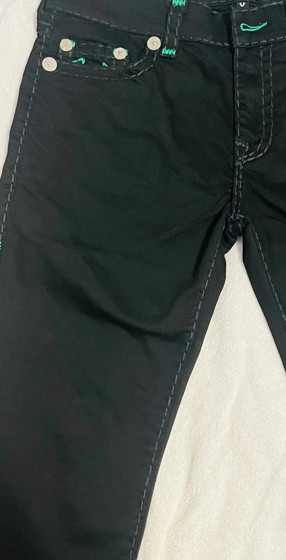 True Religion Men's Jeans - Green Stitch Skinny Relaxed Fit, Embroidered Rare Limited Edition for Casual Wear & Street Style