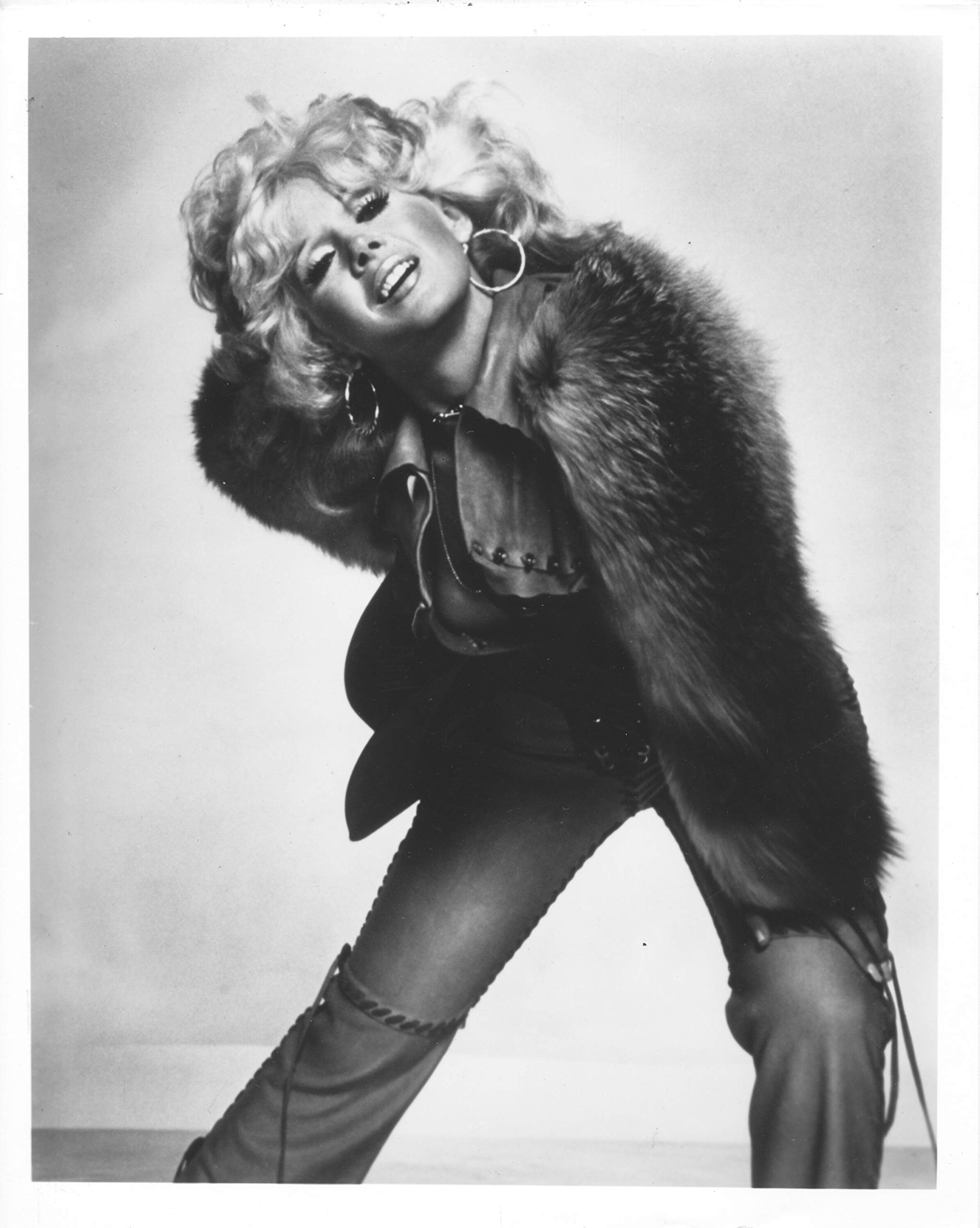 Vintage Connie Stevens 8x10 Glossy Photo Print - High-Quality Copy for Collectors, Fans, and Memorabilia Enthusiasts - Perfect for Framing, Autographs, and Home Decor