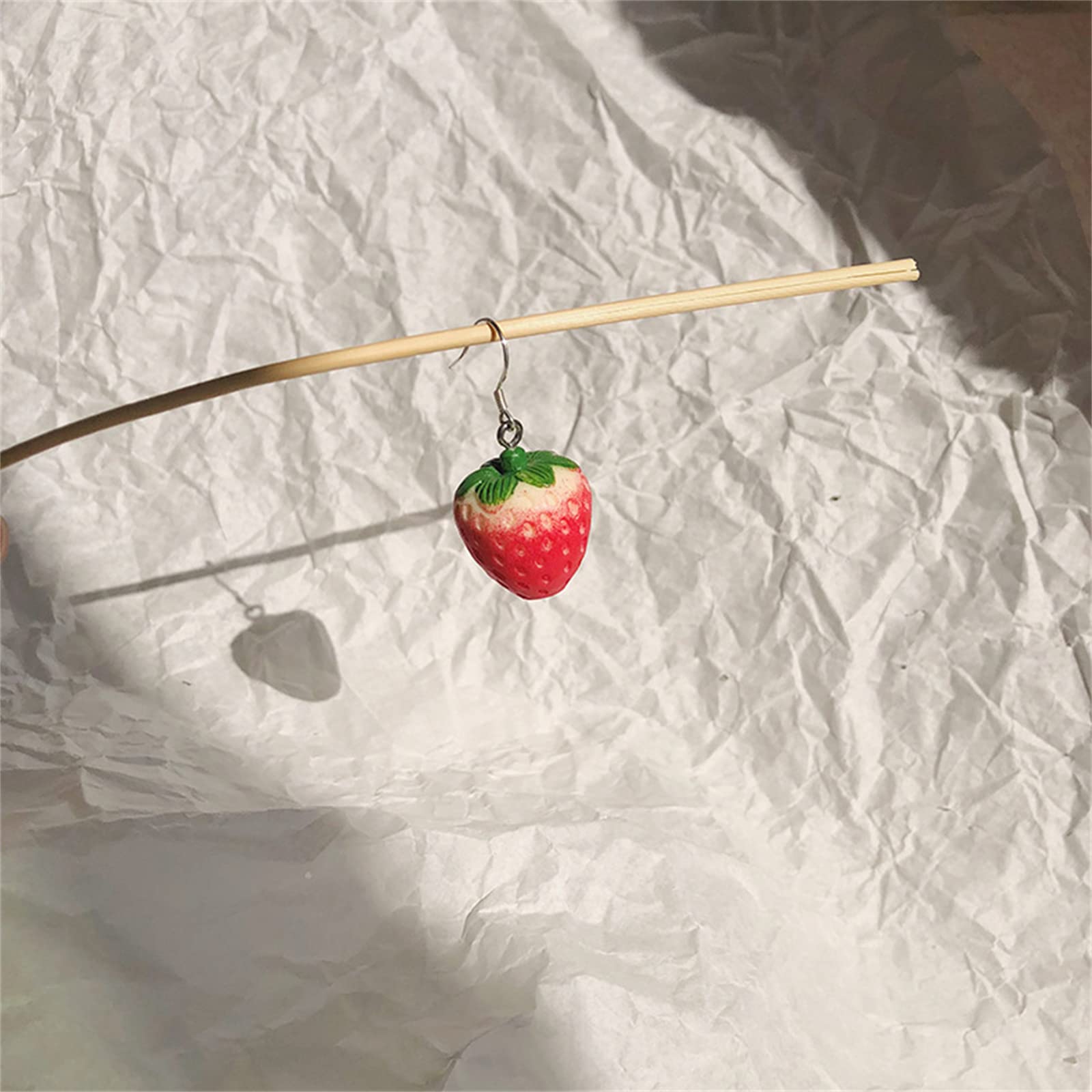 MALOYANVE 3D Acrylic Strawberry Drop Earrings for Women - Cute Red Fruit Resin Dangle Earrings - Fashion Jewelry for Casual Wear, Parties & Everyday Accessories