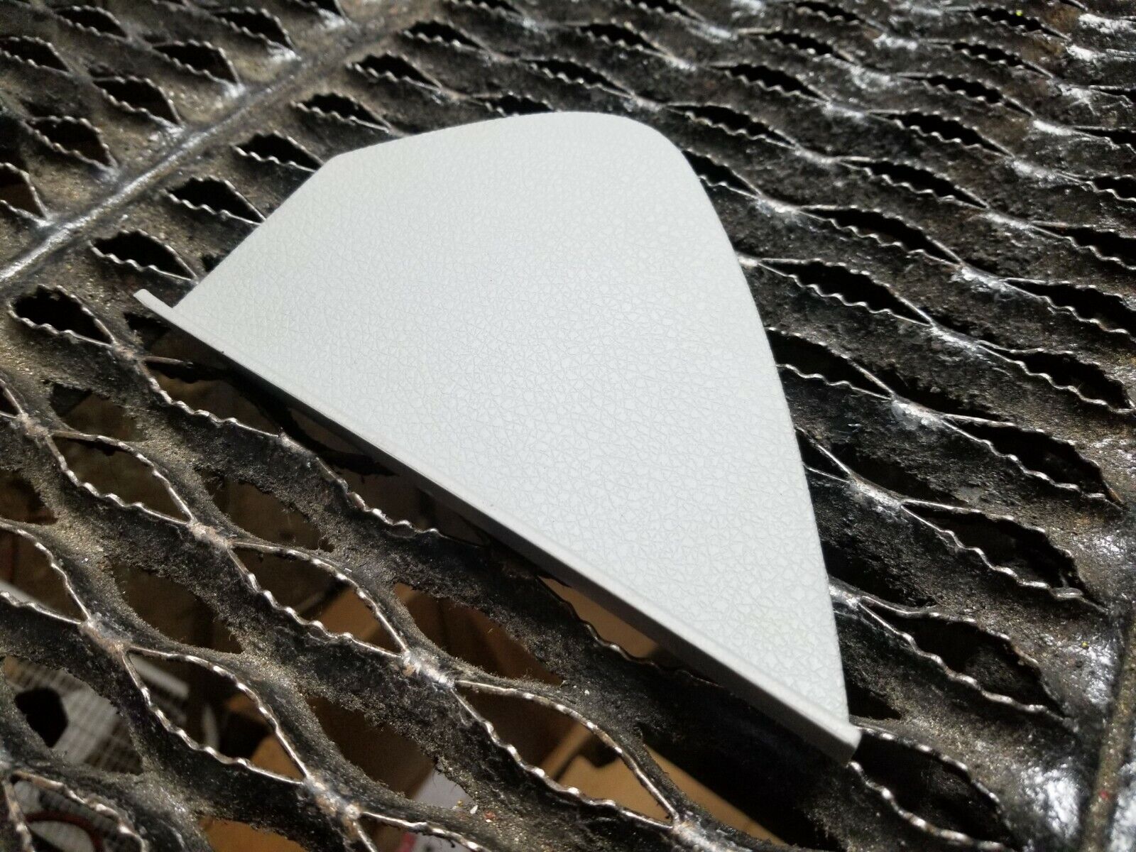 2005-2009 Ford Mustang Convertible Dash End Cap Cover - Left Driver Side OEM Replacement Part #44k - Perfect for Interior Restoration & Car Customization