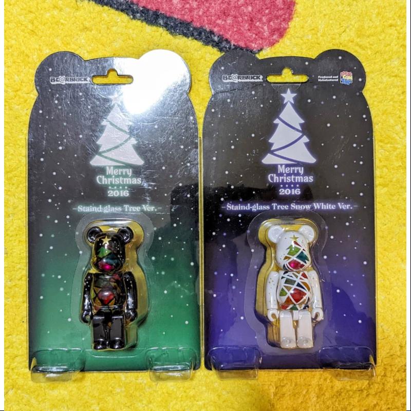 Bearbrick MERRY CHRISTMAS 2016 Set - 100% Limited Edition Medicom Be@rbrick Collectible Figure - Perfect for Christmas Decorations, Gift Giving & Toy Collections