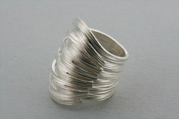Large Clean Interlinked Rings - Stainless Steel Stackable Rings for Women, Minimalist Jewelry for Everyday Wear, Gift for Her, Perfect for Layering and Stacking