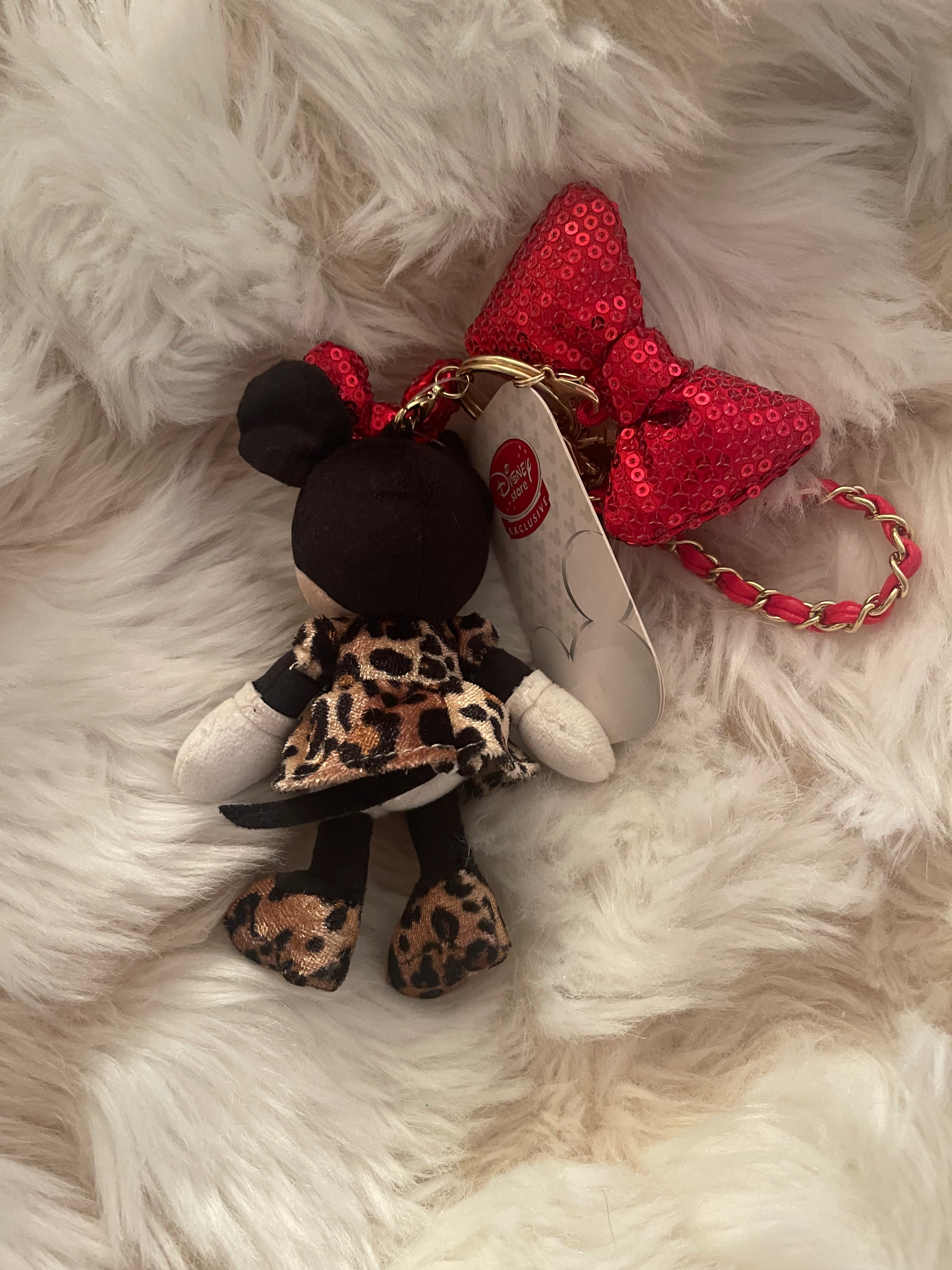 Disney Minnie Mouse Plush Keychain - Cute Soft Stuffed Animal Toy for Kids, Bags, Backpacks & Gifts | Perfect for Disney Fans, School Accessories & Travel Souvenirs