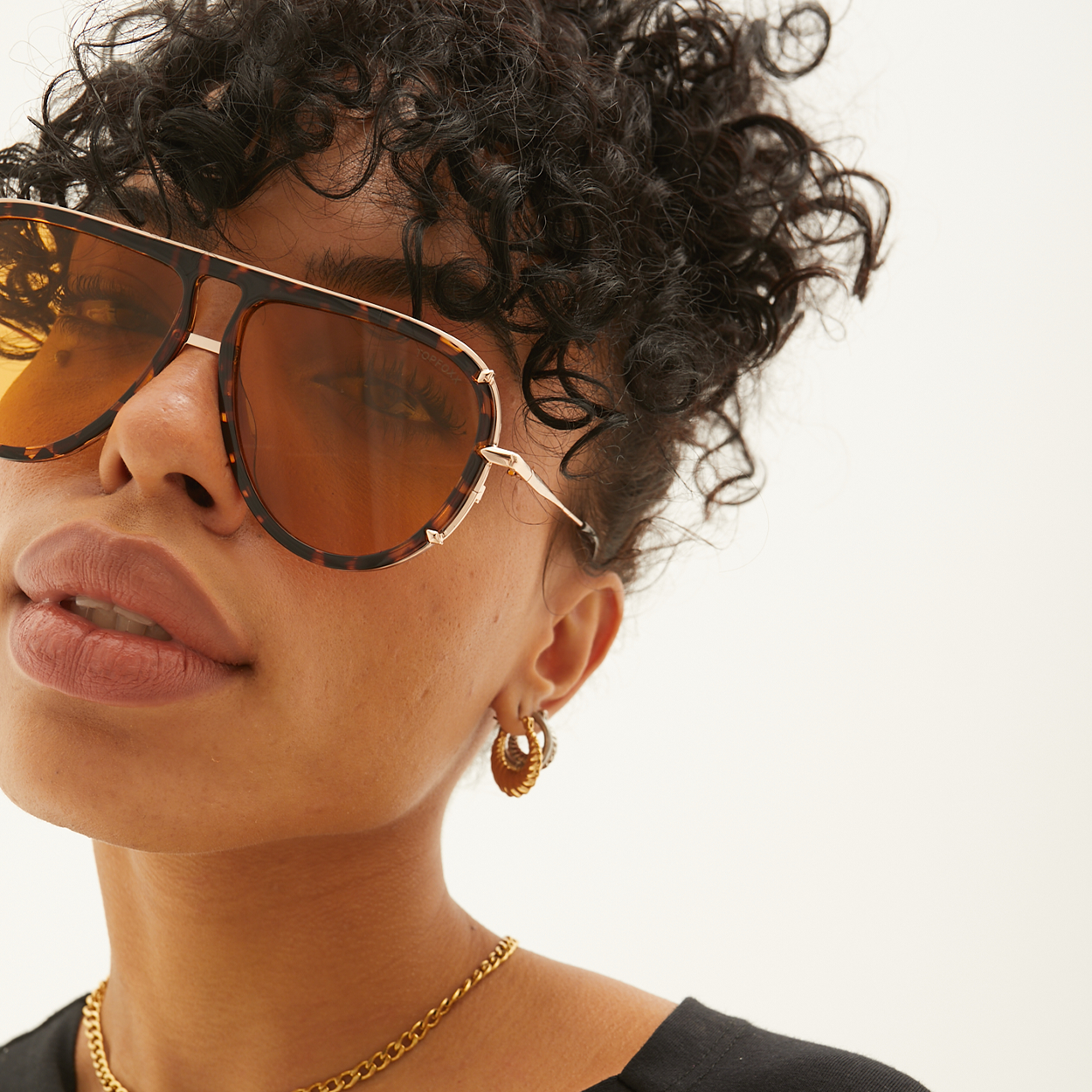 Ivy Luxe Yellow Tangle-Free Round Aviator Sunglasses for Women - UV Protection, Fashionable & Lightweight - Perfect for Driving, Beach & Outdoor Activities