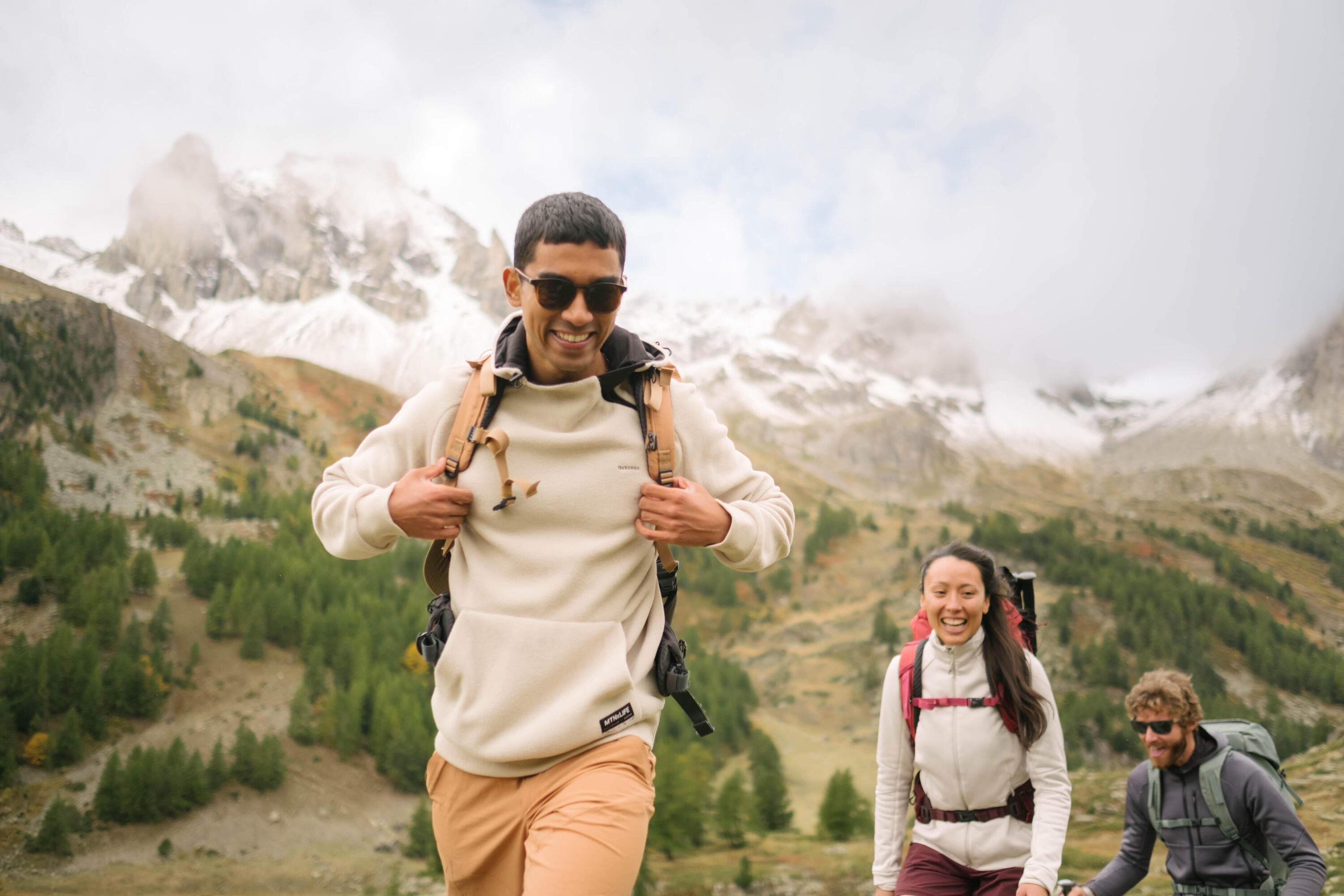 Quechua MH500 40L Hiking Backpack - Lightweight Waterproof Outdoor Backpack for Men & Women - Perfect for Trekking, Camping & Travel Adventures