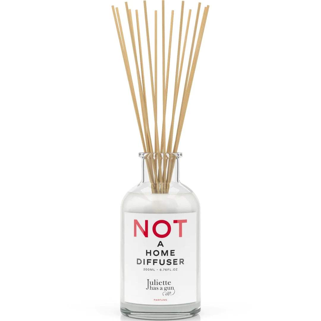 Juliette Has A Gun Not a Home Perfume Diffuser - Luxury Scented Home Fragrance for Living Room, Bedroom & Office | Aromatherapy Essential Oil Diffuser for Relaxation & Stress Relief