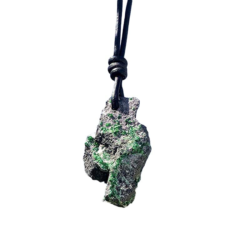 Garnet Raw Stone Necklace - Natural Uvarovite Crystal Pendant for Women & Men | Healing Jewelry, Boho Hippie Accessory, Protection Amulet | Perfect Gift for Wife, Birthday & Good Fortune | Yoga, Meditation & Spiritual Ceremonies