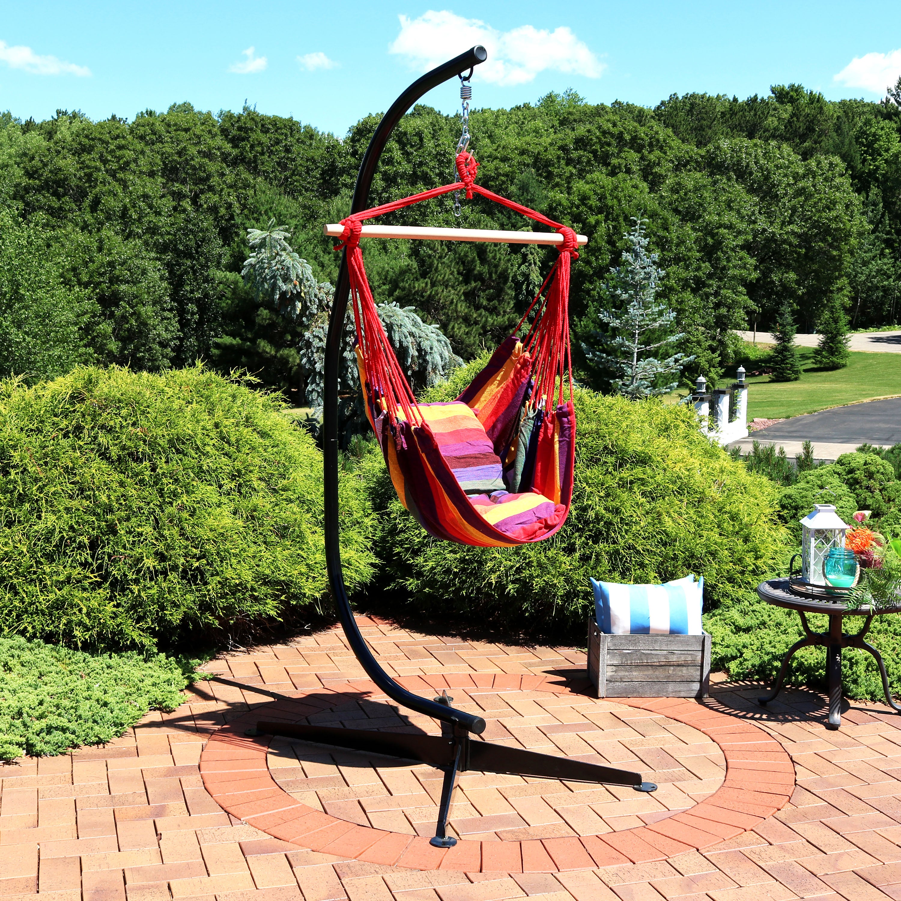 Sunnydaze Outdoor Hanging Hammock Chair with C Stand - Comfortable Patio Swing Chair for Backyard, Garden, or Balcony Relaxation - Perfect for Reading, Lounging & Enjoying Nature