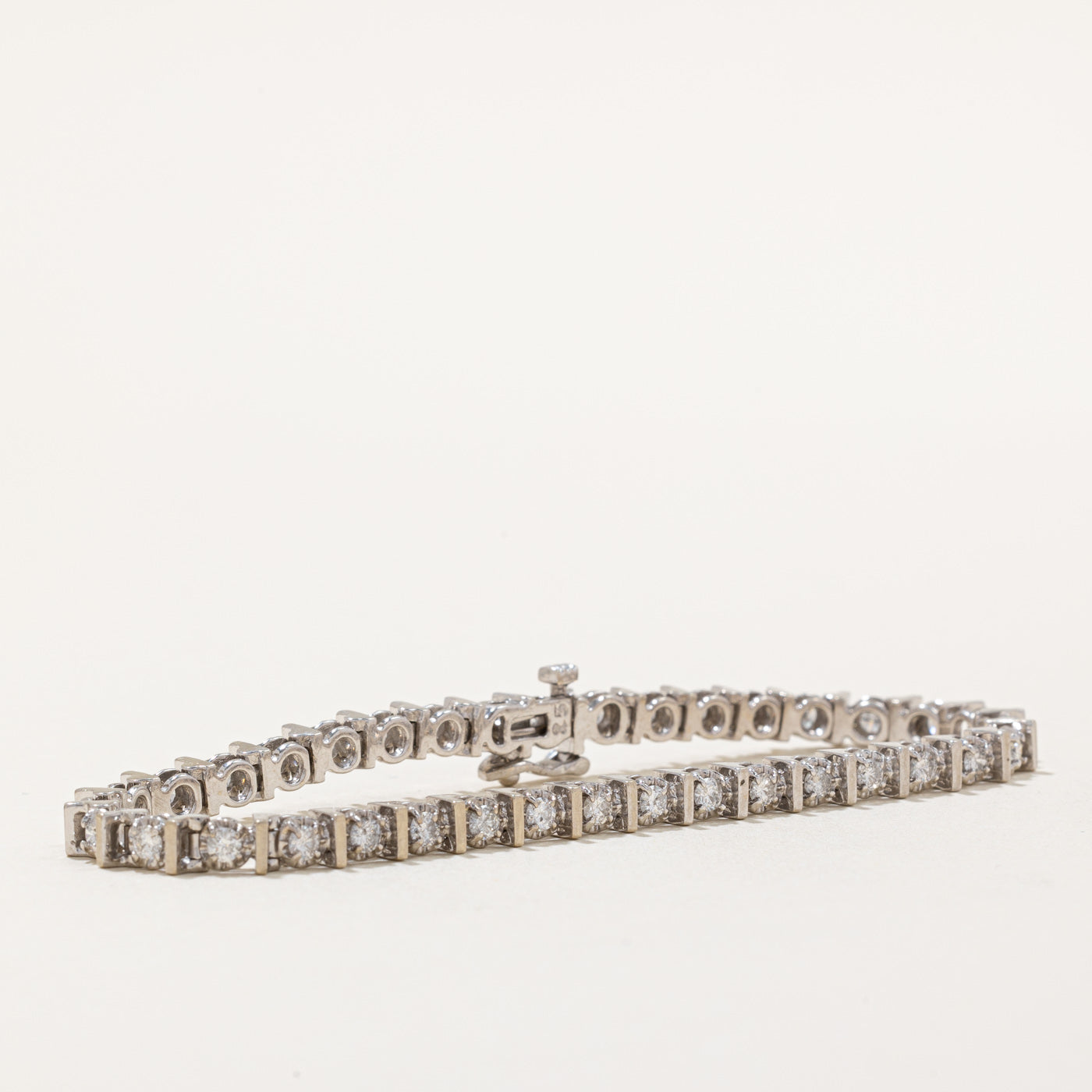 2.00ctw Illusion Set Diamond Bracelet for Women - 7 Inch Adjustable Length | Elegant Jewelry Gift for Anniversary, Wedding & Special Occasions