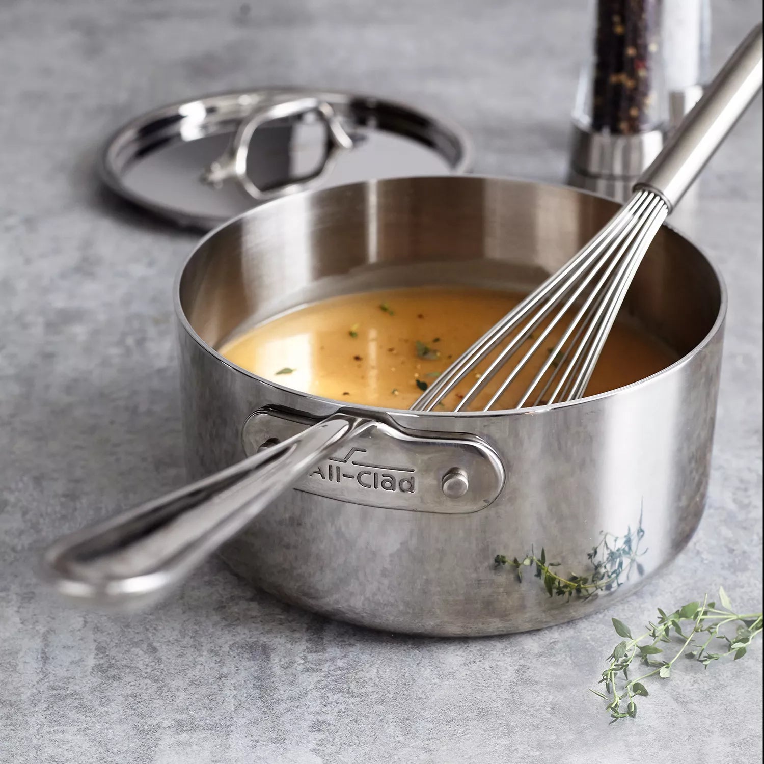 All-Clad D3 Stainless Steel Saucepan - 3-Ply Bonded Cookware for Professional Chefs & Home Cooking - Perfect for Sauces, Soups & Simmering