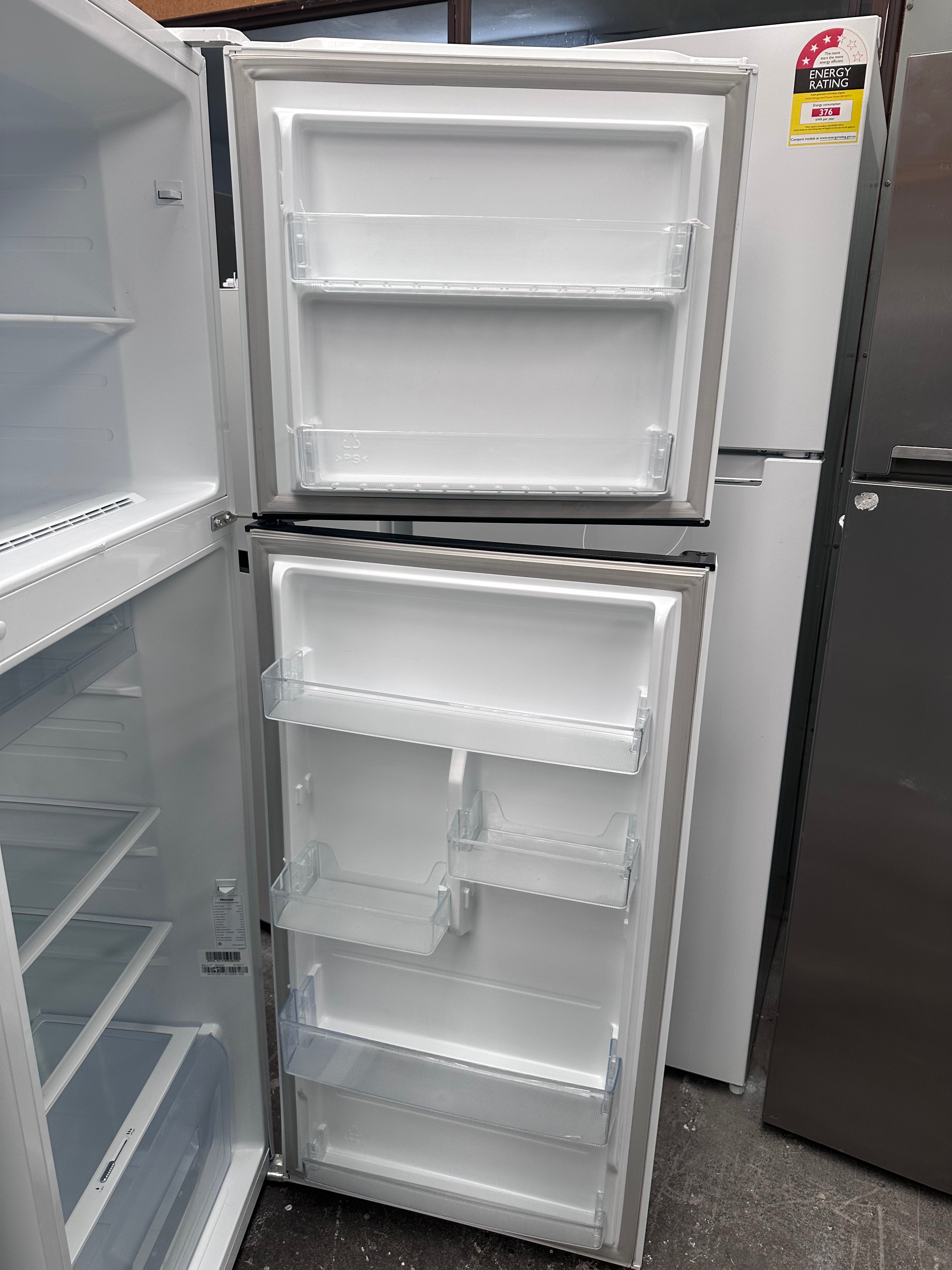 Hisense 350L Top Mount Refrigerator - Energy Efficient, Frost Free [Refurbished] - Perfect for Small Kitchens, Apartments & Dorm Rooms