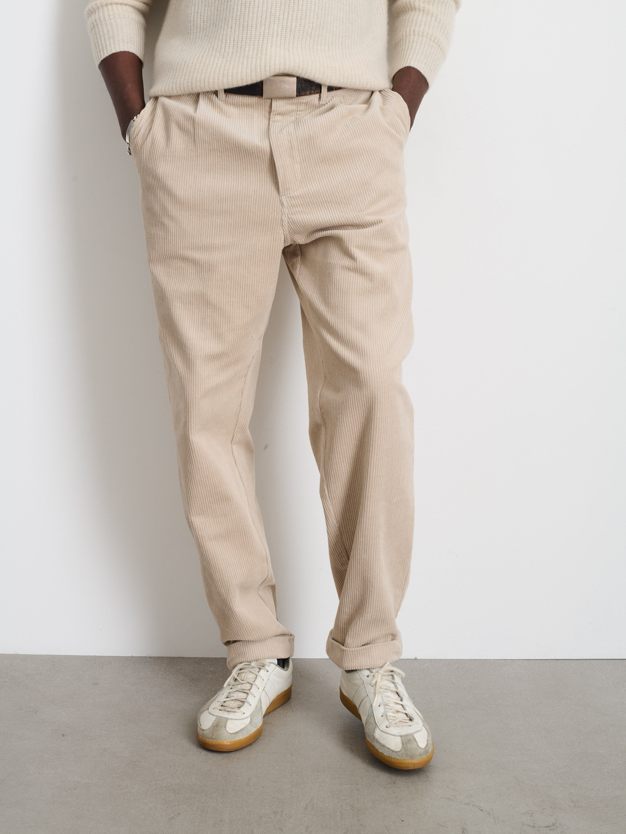 Corduroy Pleated Pants for Men - Classic Comfort & Style - Perfect for Office Wear, Casual Outfits & Smart Casual Occasions