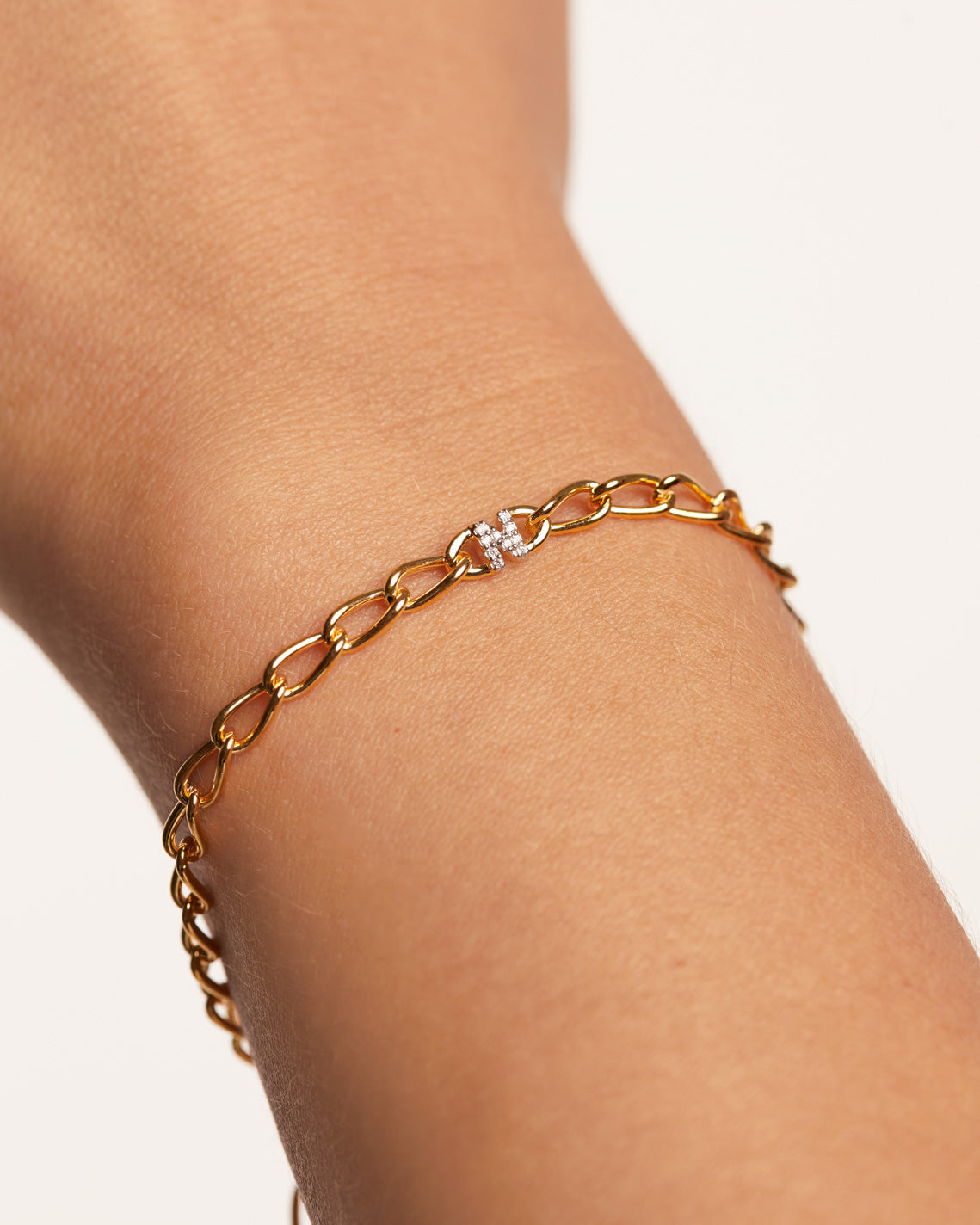 GRID Letter N Chain Bracelet for Women - Dainty Initial Jewelry Gift for Her - Perfect for Birthdays, Anniversaries & Everyday Wear