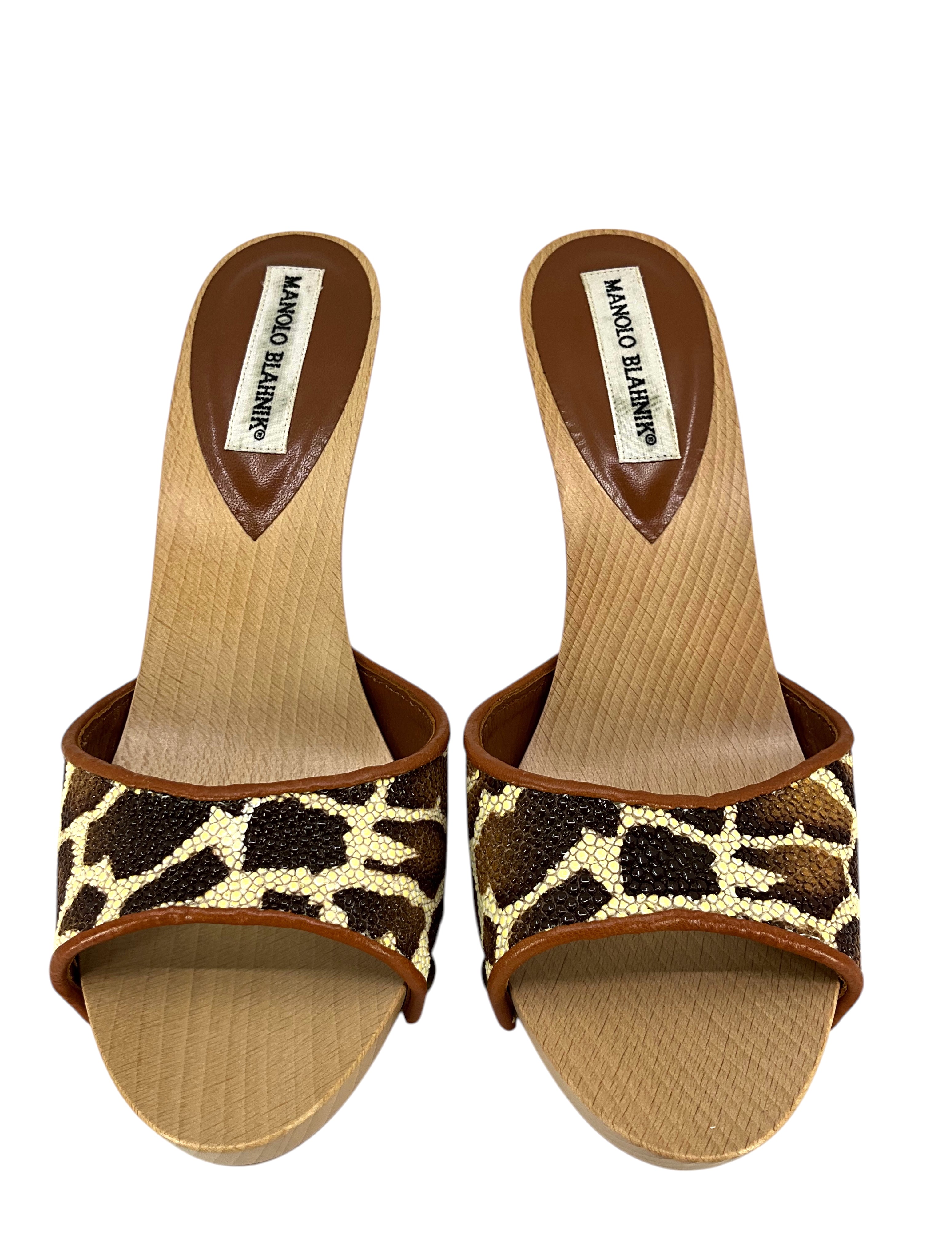 MANOLO BLAHNIK Stingray Terry Wood Slide Sandals for Women - Size 8 | Comfortable Summer Beach Slides | Perfect for Vacation, Poolside, and Casual Outings