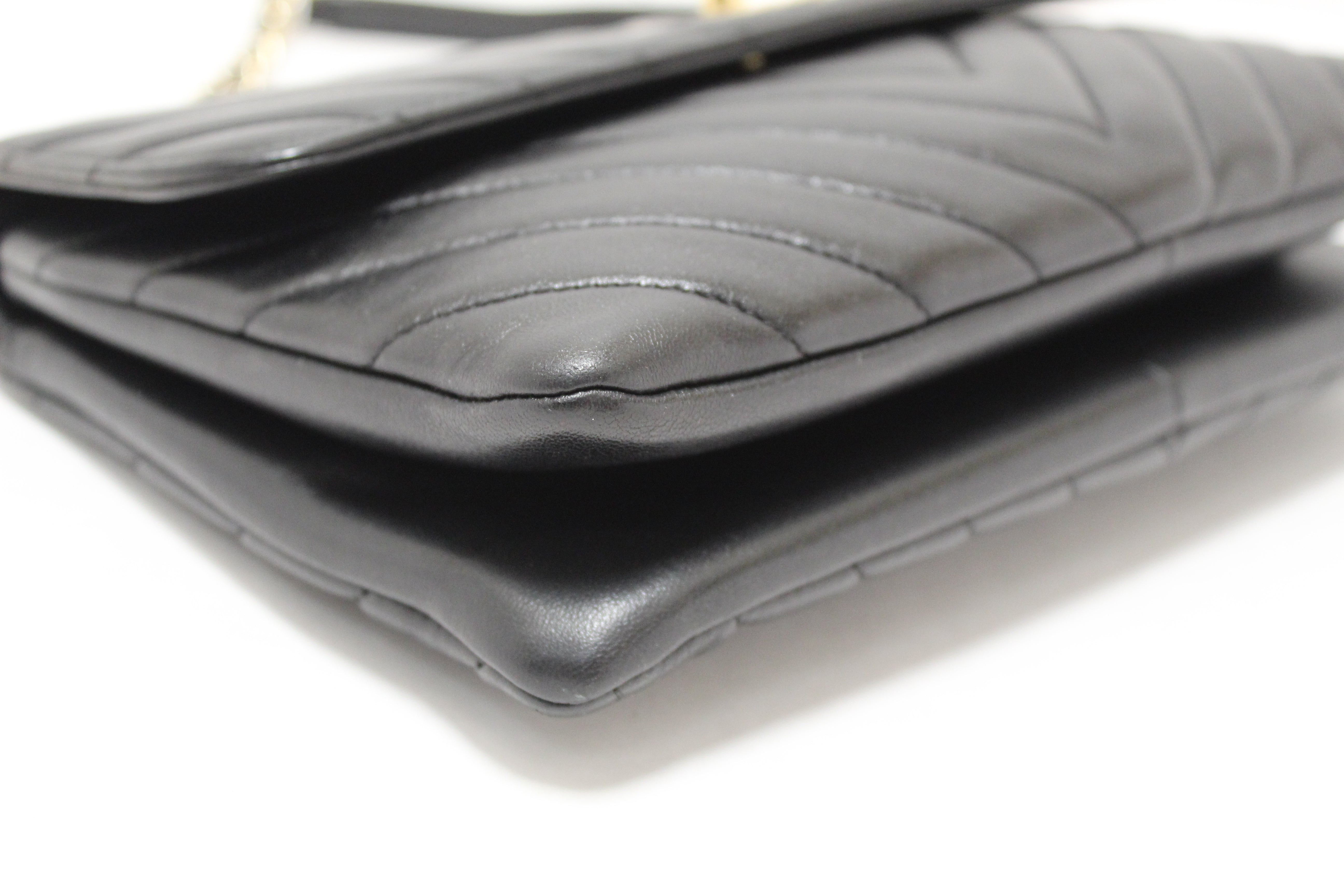 Authentic Chanel Black Chevron Lambskin Leather Medium Trendy CC Flap Shoulder Bag - Luxury Designer Handbag for Women, Perfect for Work, Parties & Special Occasions