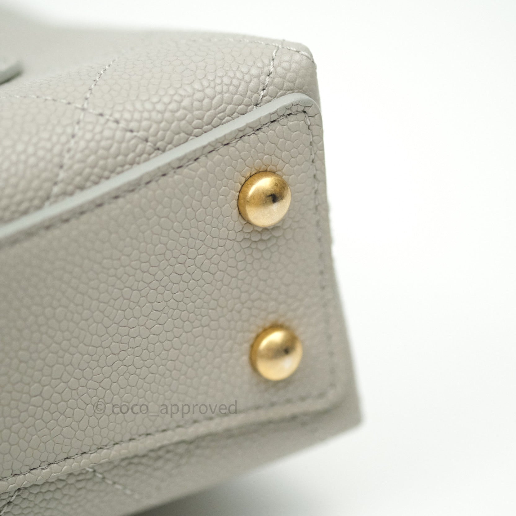 Chanel Chic Affinity Small Grained Calfskin Crossbody Bag in Grey with Gold Hardware - Perfect for Everyday Luxury & Evening Outings