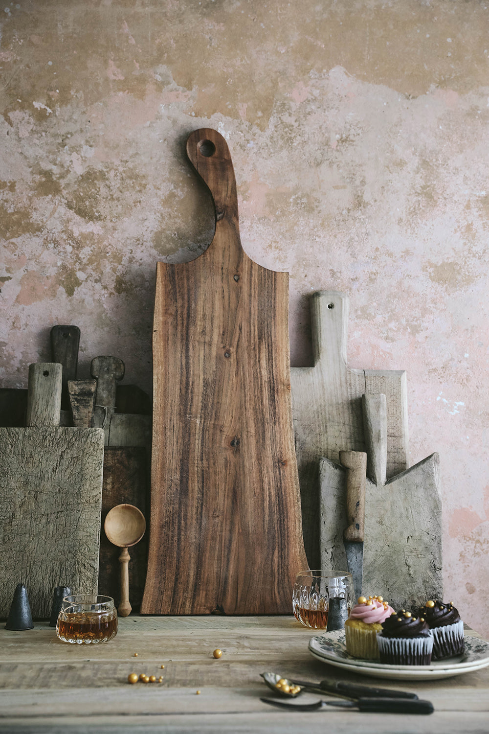Premium Acacia Wood Charcuterie Board - Perfect for Cheese, Charcuterie & Entertaining - Elegant Serving Tray for Parties, Weddings & Home Decor