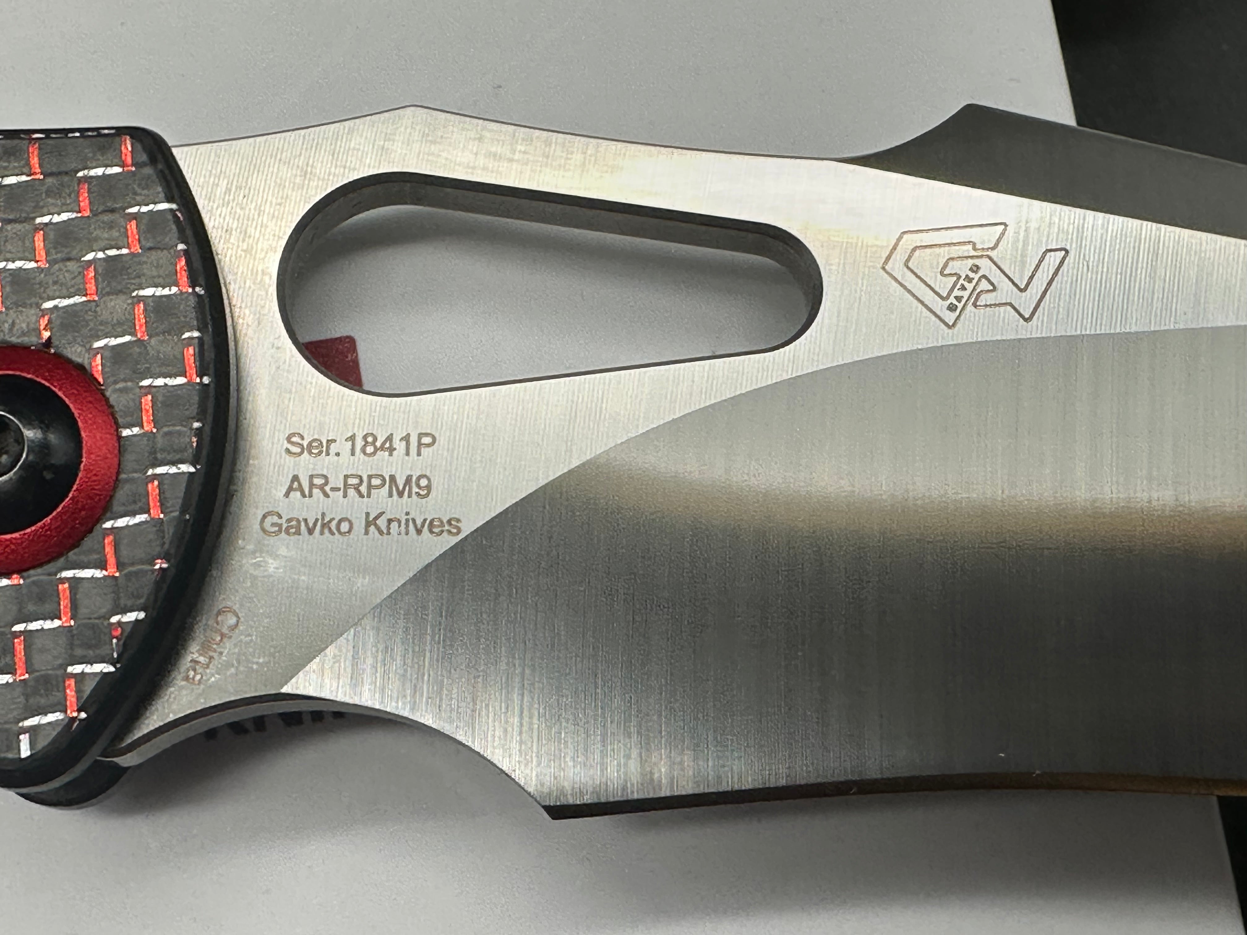 ARTISAN CUTLERY GREAT WHITE Folding Knife - Black & Red Carbon Fiber Handle, EDC Pocket Knife for Outdoor Camping, Hiking & Everyday Carry
