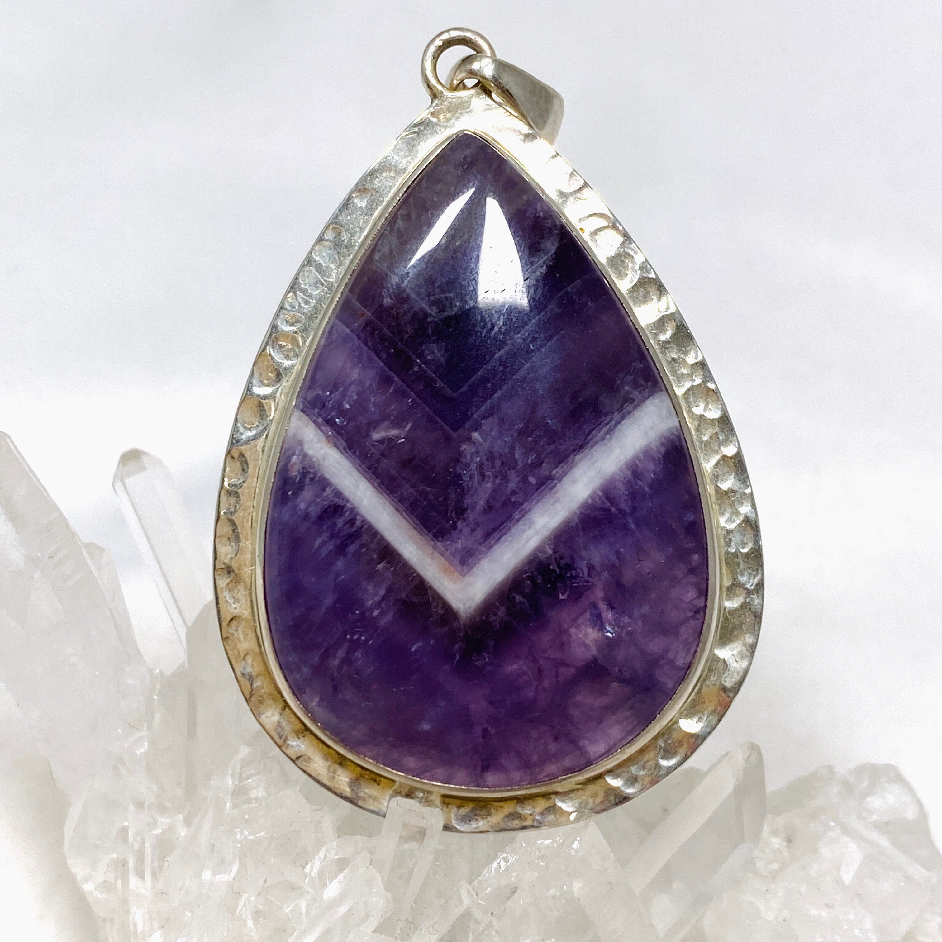 Chevron Amethyst Teardrop Pendant Necklace KPGJ2938 - Elegant Purple Gemstone Jewelry for Women, Perfect for Gifts, Parties & Special Occasions