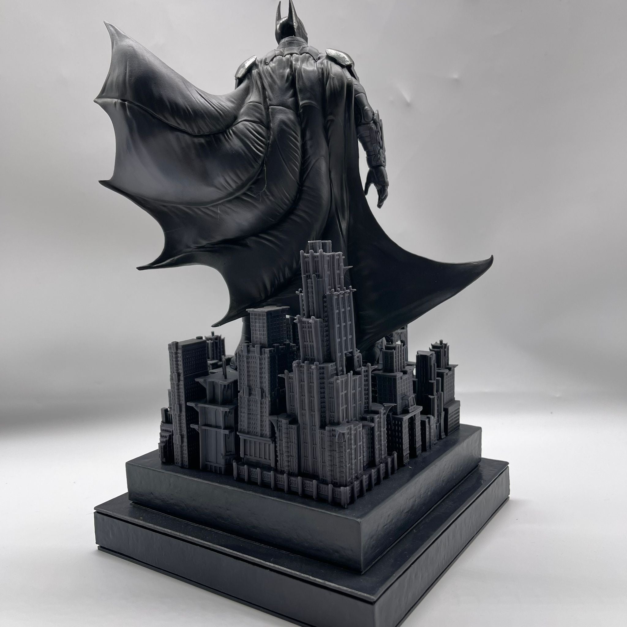Batman Arkham Knight Collector's Edition Gotham City Figure with LED Light - Perfect for DC Comics Fans, Gaming Collectibles & Home Decor Display