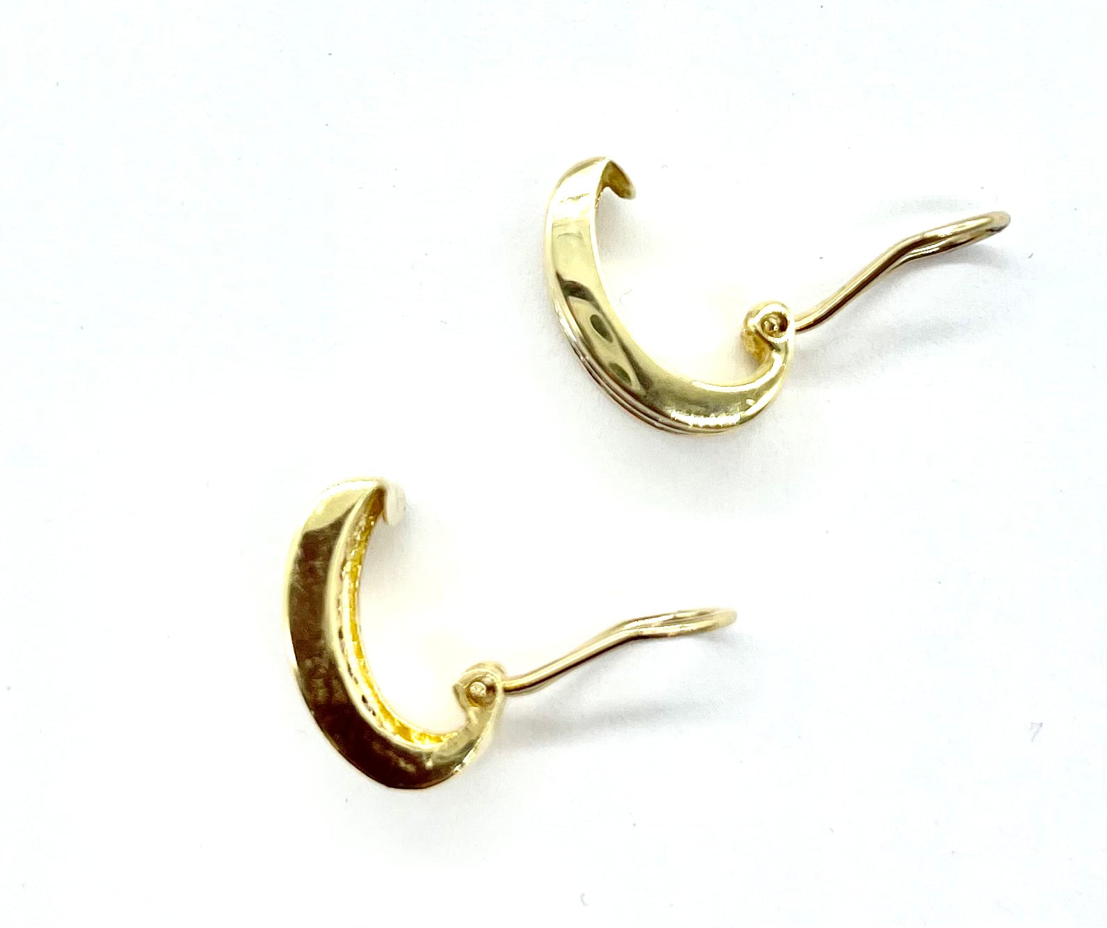 Clip On Diamond Earrings for Women - Hypoallergenic Cubic Zirconia Studs - Perfect for Weddings, Parties & Special Occasions