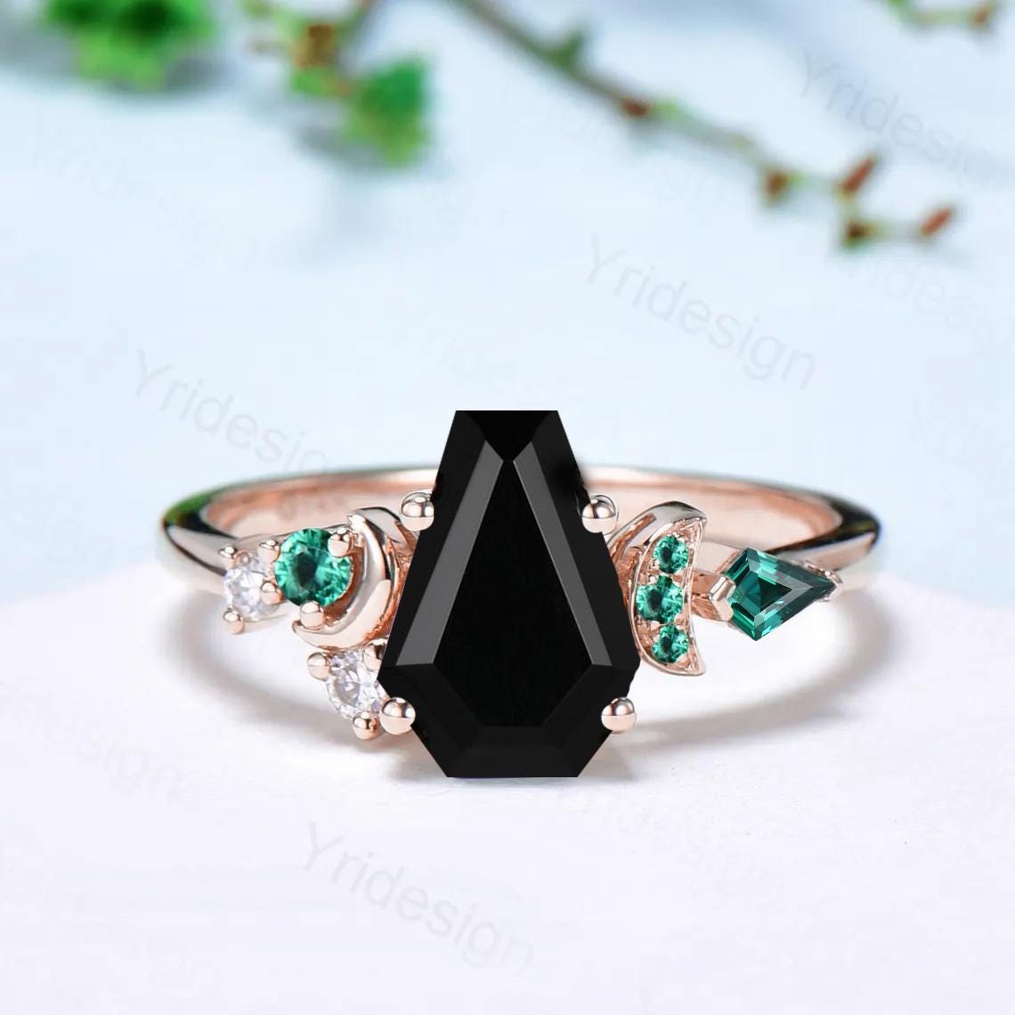 Black Onyx Coffin Cut Gothic Engagement Ring - Moon Design Cluster Emerald Wedding Band for Women - Vintage Style Anniversary Promise Ring - Perfect for Gothic Weddings, Dark Romance & Alternative Fashion