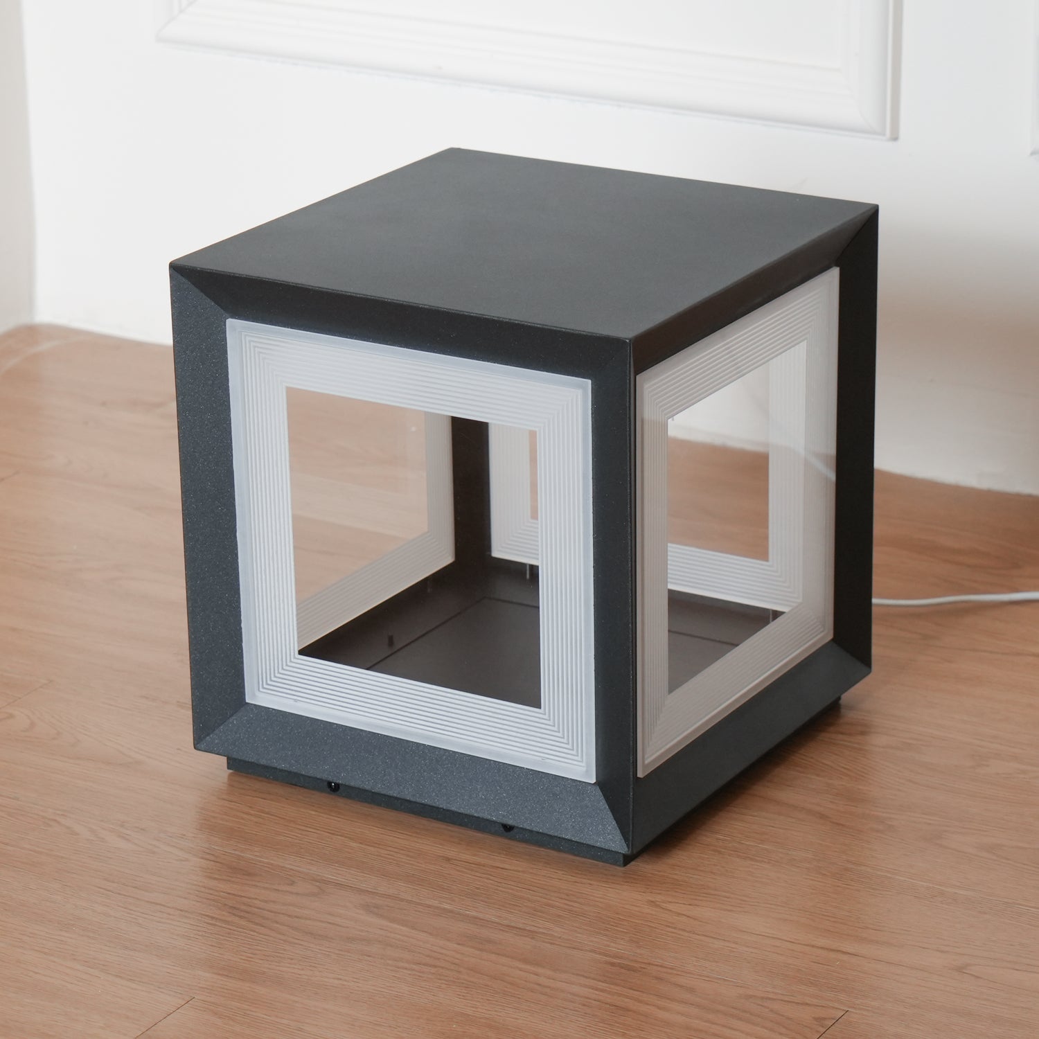 Solar Powered LED Light Cube Outdoor Post Light - Waterproof & Durable for Garden, Pathway, and Patio Lighting