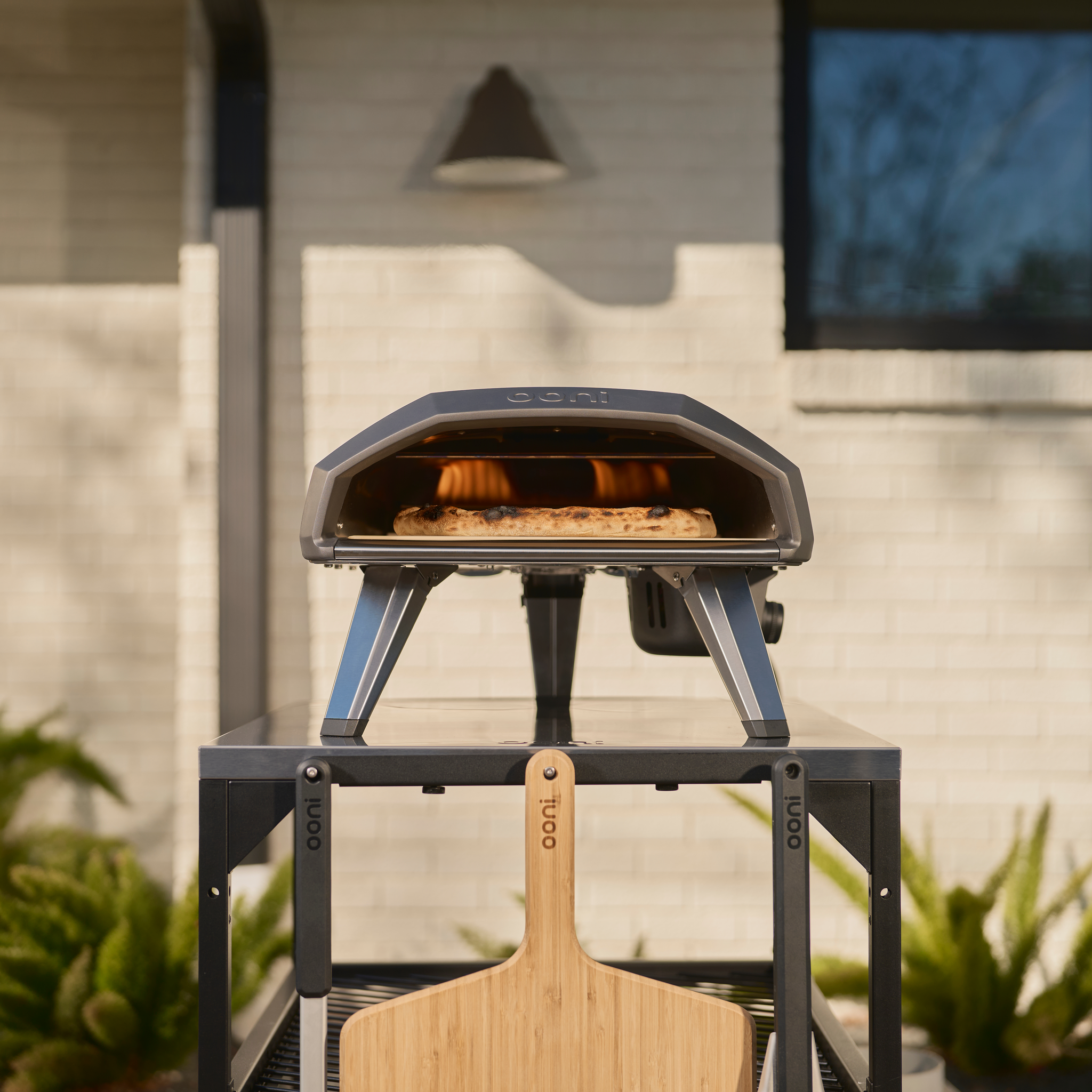 Ooni Koda 2 Gas Powered Outdoor Pizza Oven - 2nd Generation Portable Backyard Pizza Maker for Home, Camping & Parties