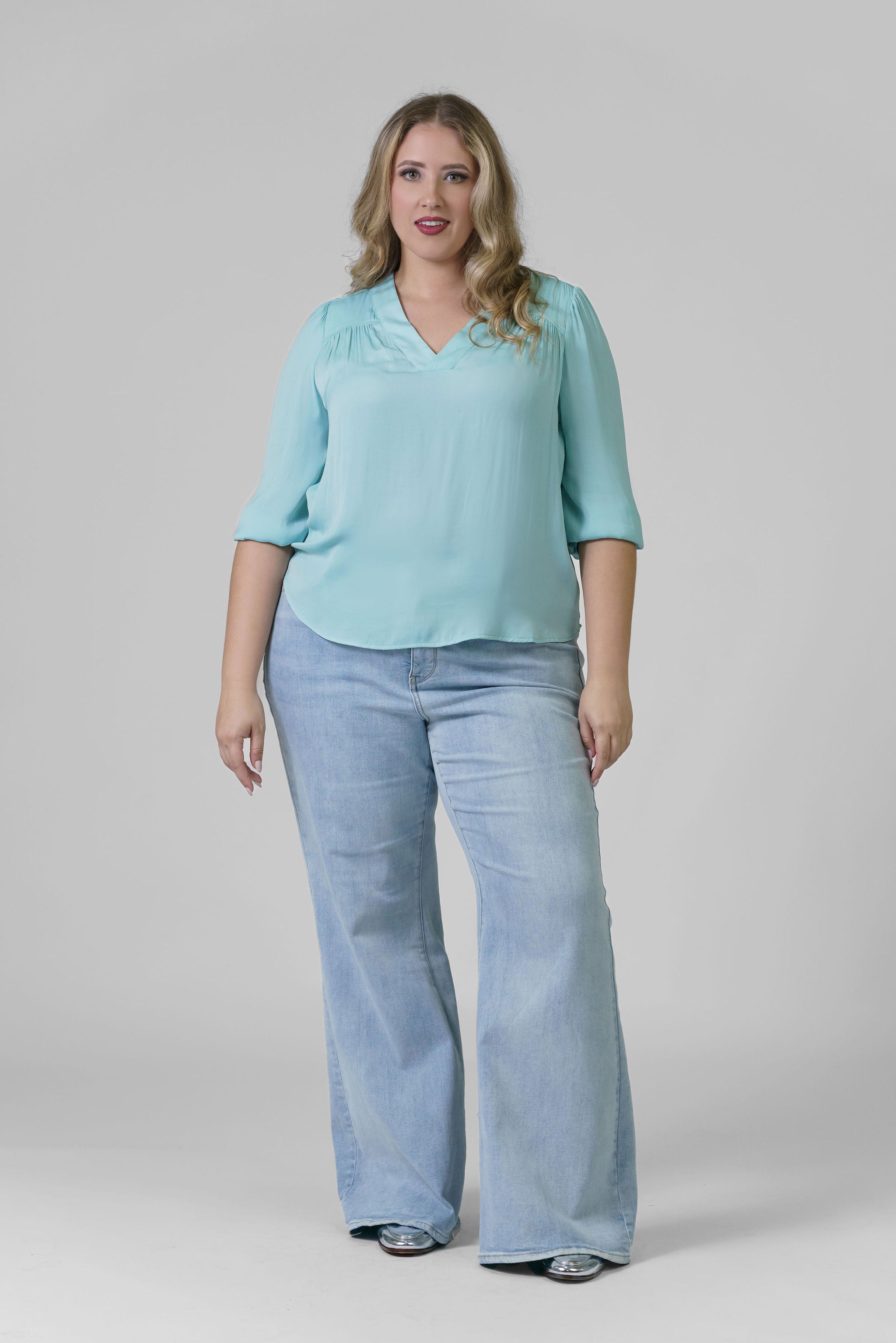 Women's V-Neck Popover Woven Blouse - Casual & Elegant Tops for Work, Office, and Everyday Wear