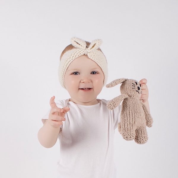Woodland Bunny Knitting Kit for Beginners - DIY Crochet Rabbit Toy with Yarn, Needles & Instructions - Perfect for Crafting, Gifts & Home Decor
