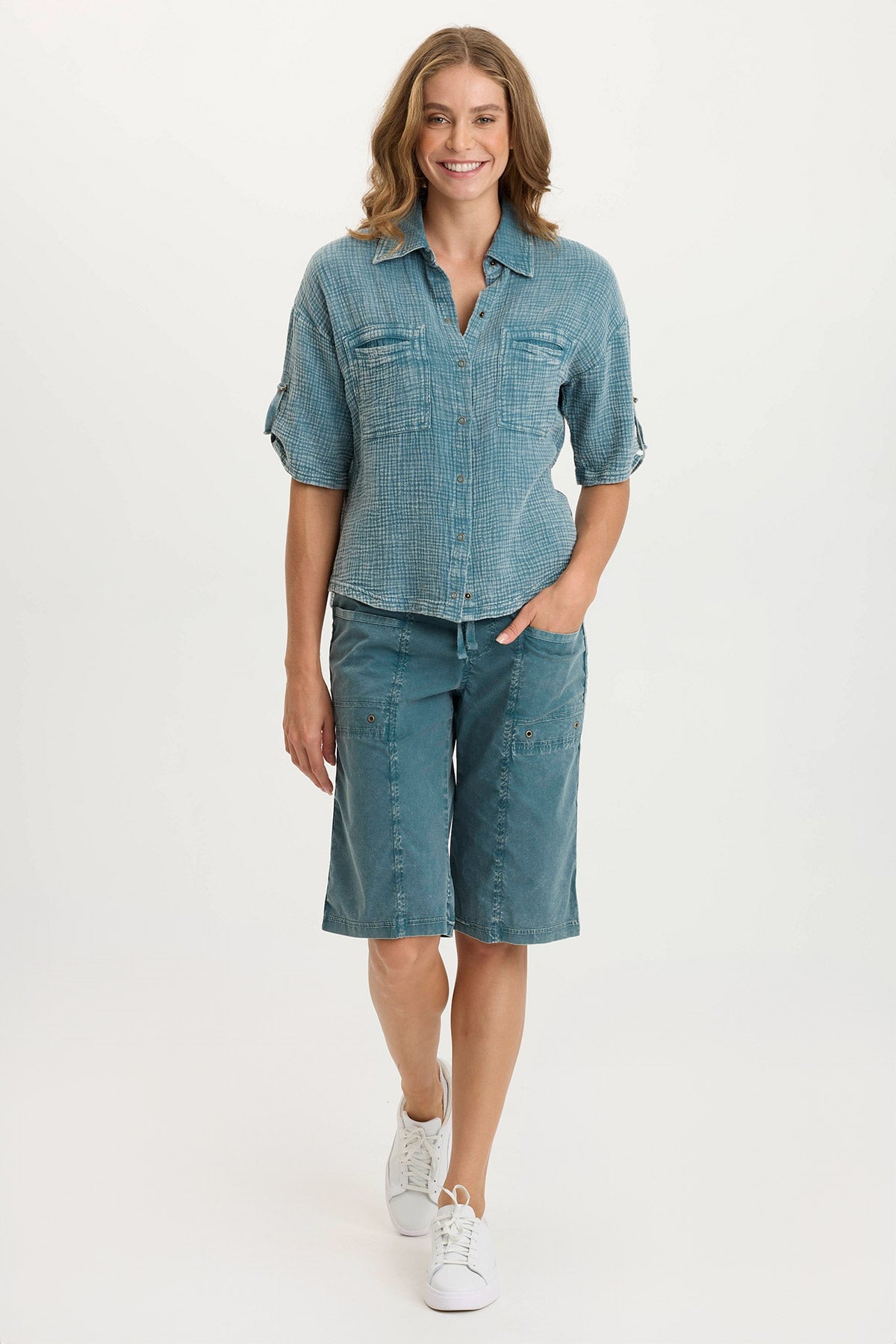 Stylish Black Poplin Wide Leg Bermuda Shorts for Women - Comfortable Summer Casual Wear for Beach, Travel & Everyday Outfits