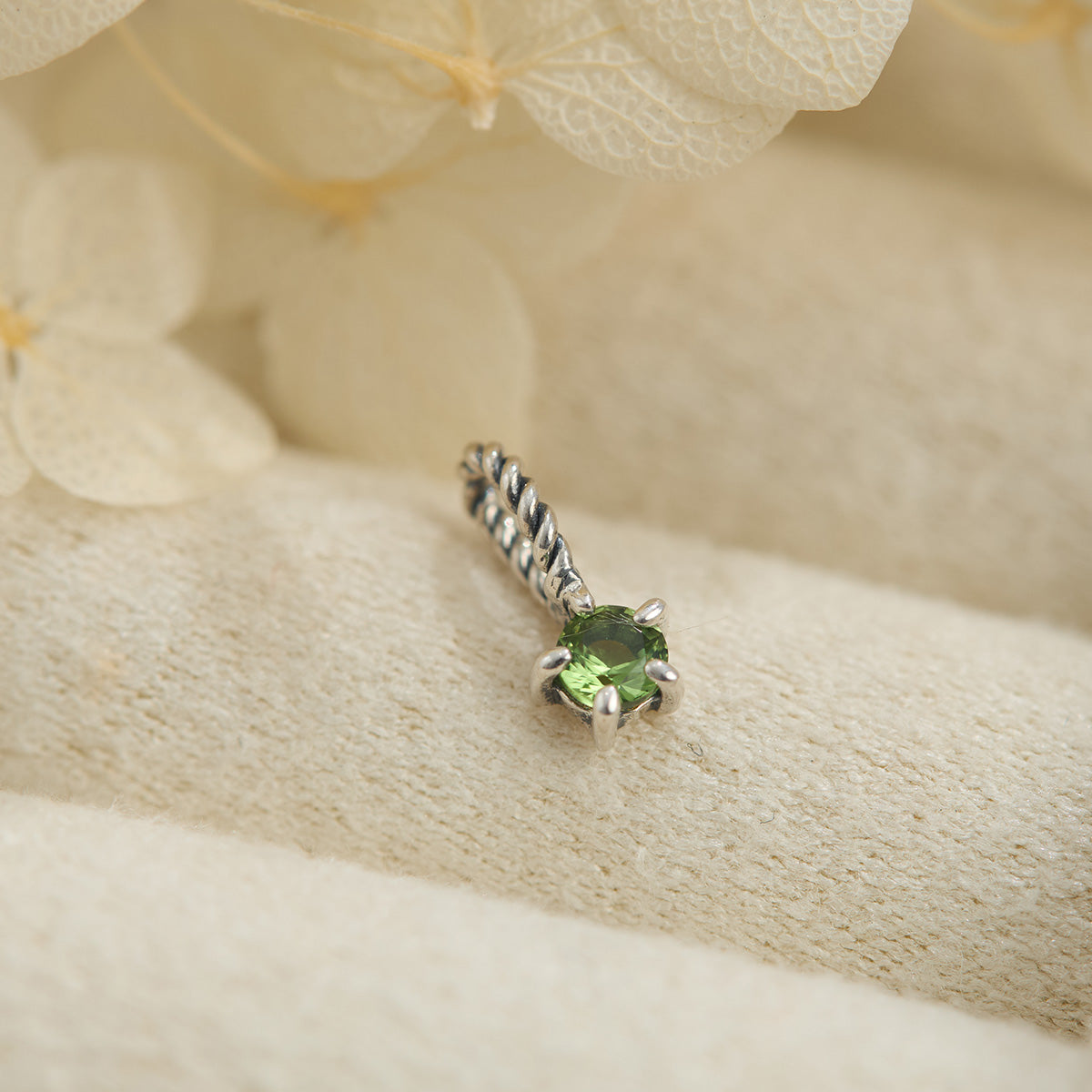 Peridot Birthstone Necklace - August Birthstone Jewelry for Women, Sterling Silver Pendant with 925 Stamp, Perfect Gift for Birthday, Anniversary & Special Occasions