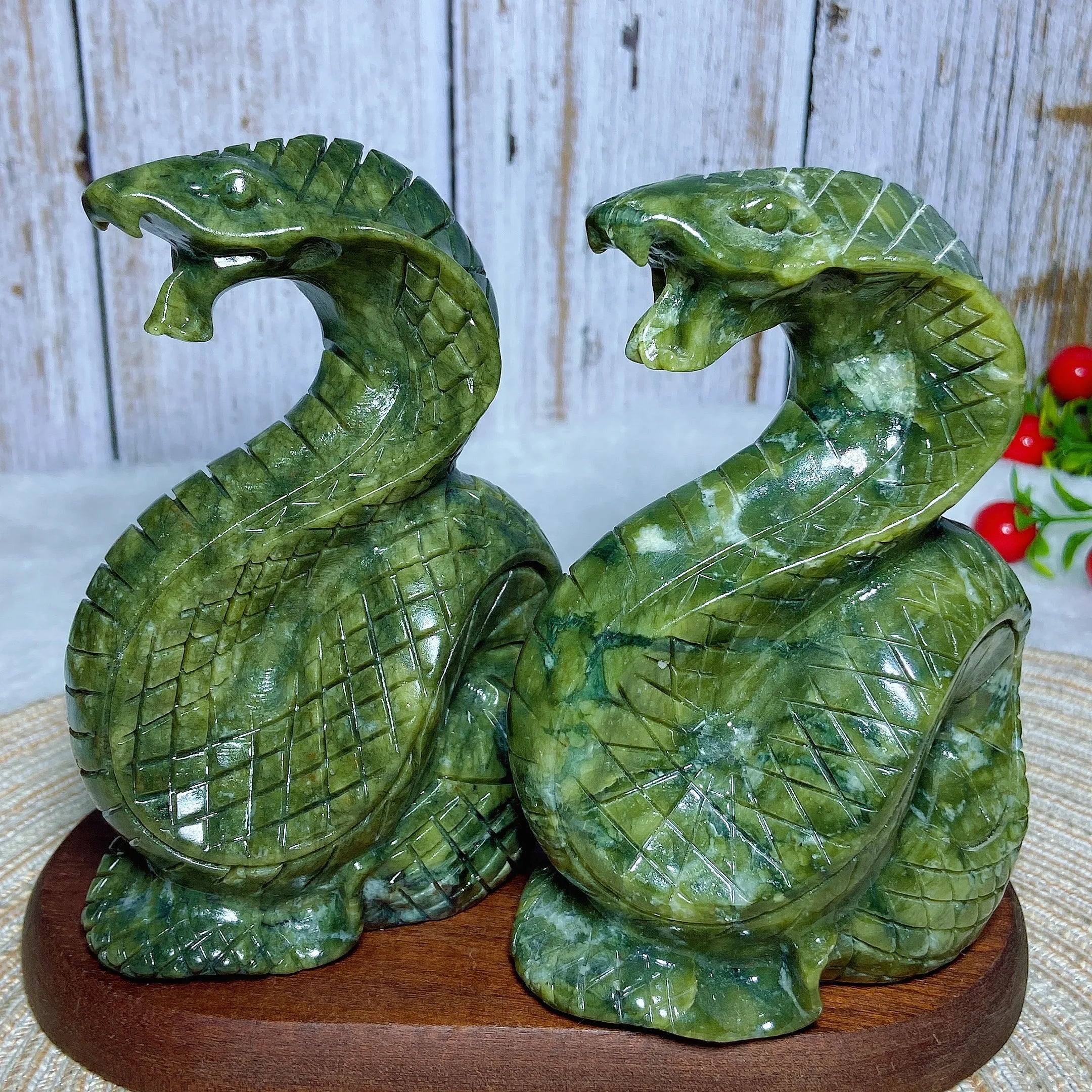 Natural Green Jasper Crystal Snake Carving - Healing Stone for Reiki, Meditation & Home Decor - Unique Spiritual Gift for Energy & Protection