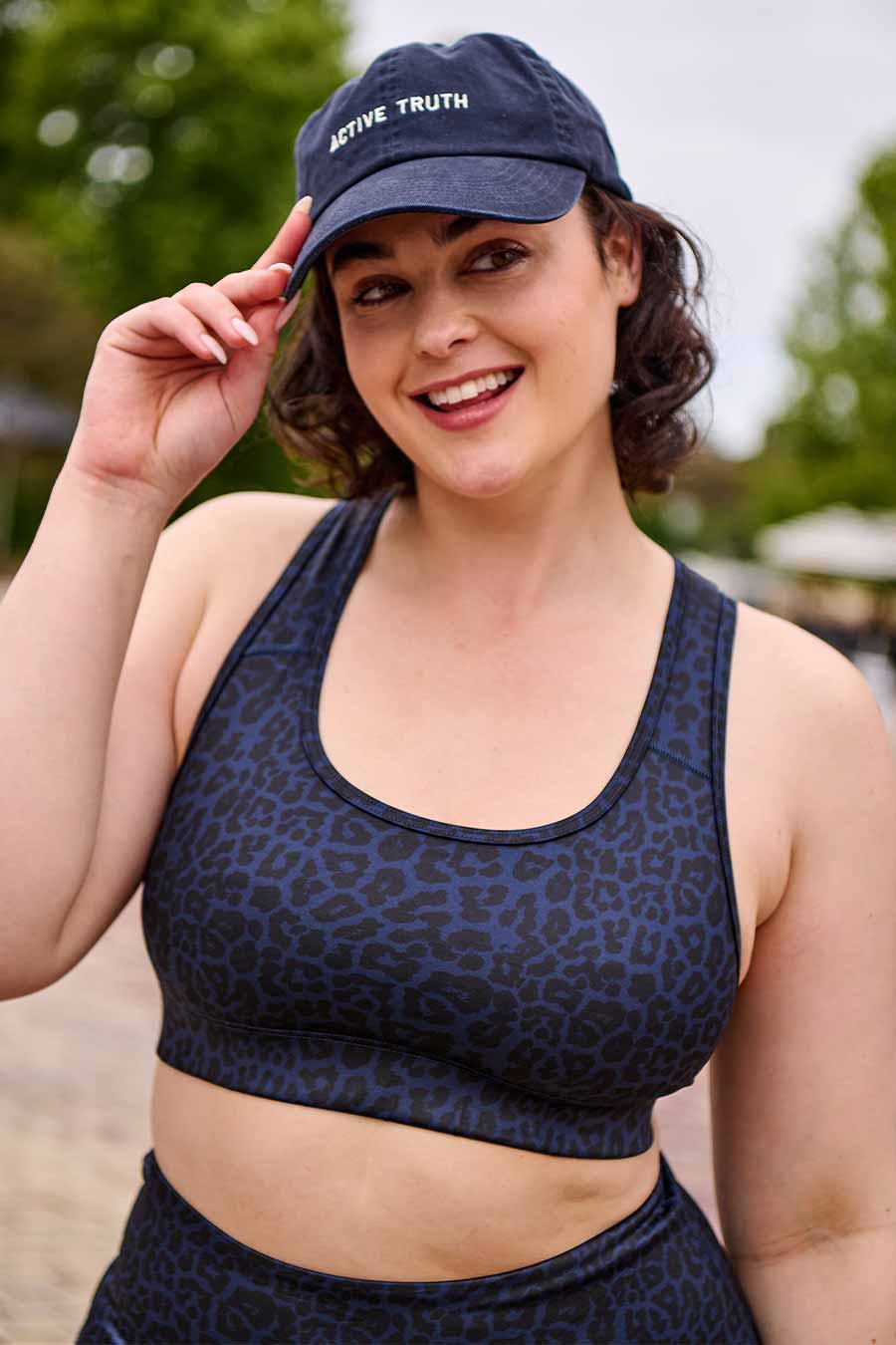 Training Move Crop Navy Leopard Print Workout Top - Perfect for Yoga, Gym & Running
