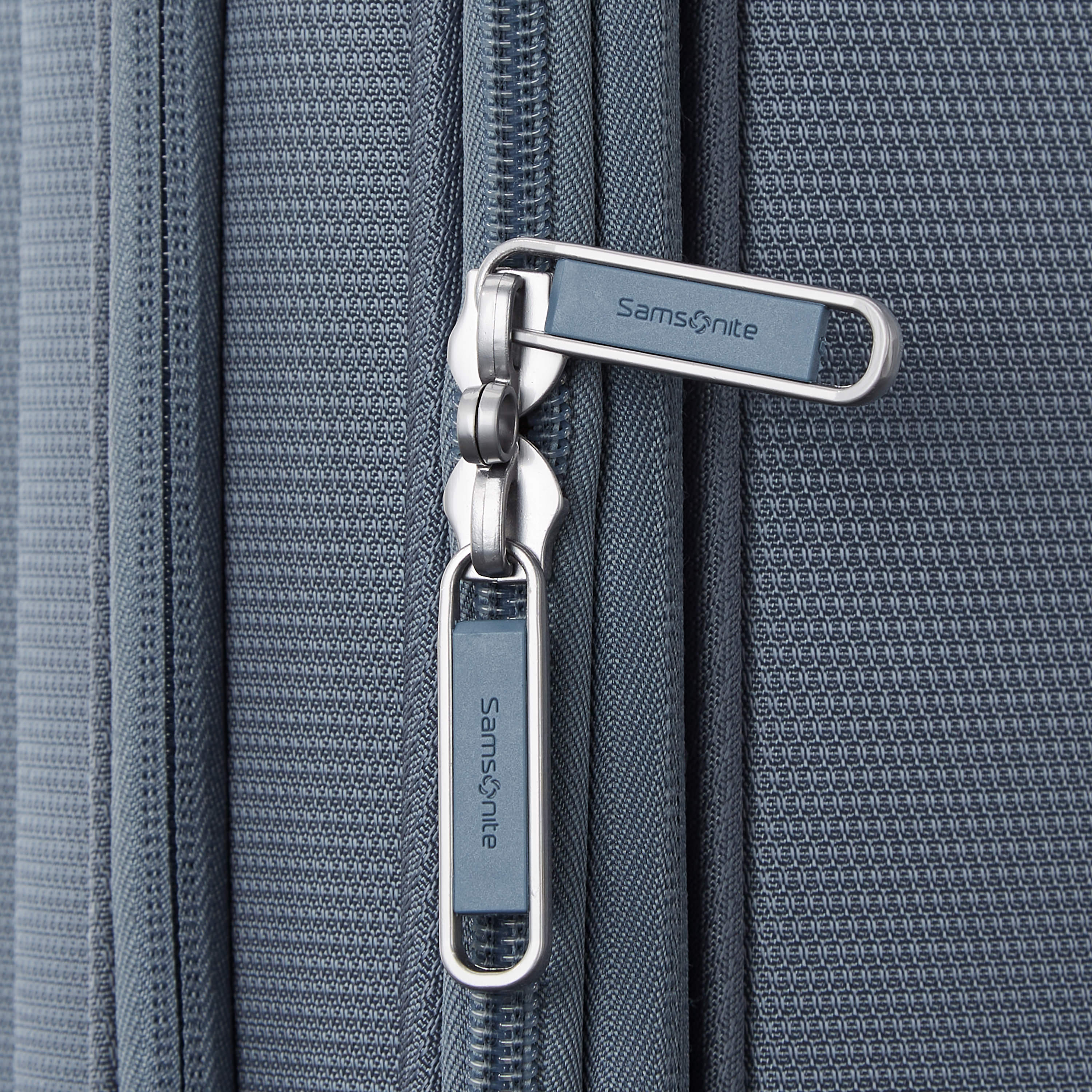 Samsonite Uplift Spinner Carry On Luggage - 20