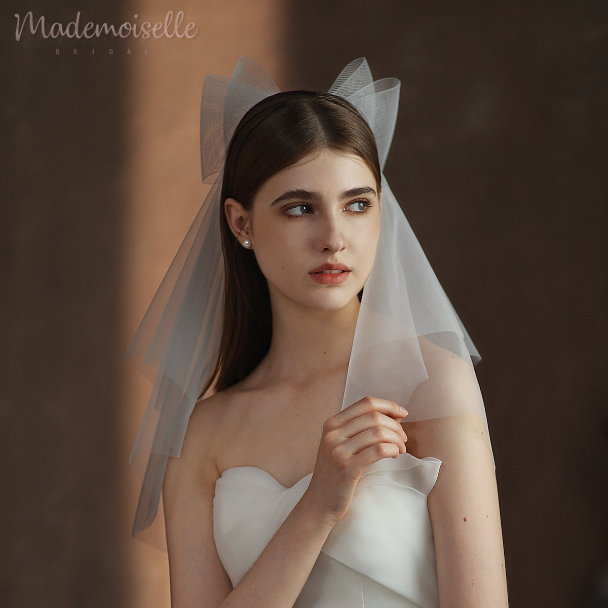 Emily Veil - Elegant Bridal & Wedding Veil for Bride | Perfect for Weddings, Prom & Special Occasions