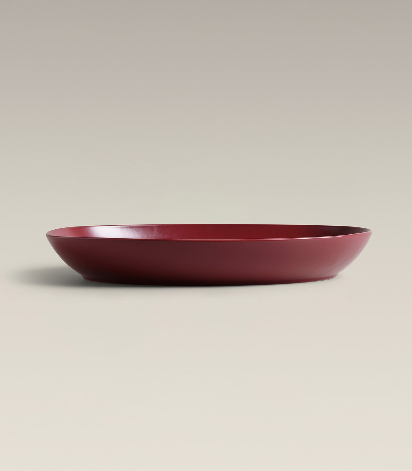 Elegant Oval Low Serving Bowl - Perfect for Salads, Pasta, and Appetizers - Ideal for Dinner Parties and Family Gatherings