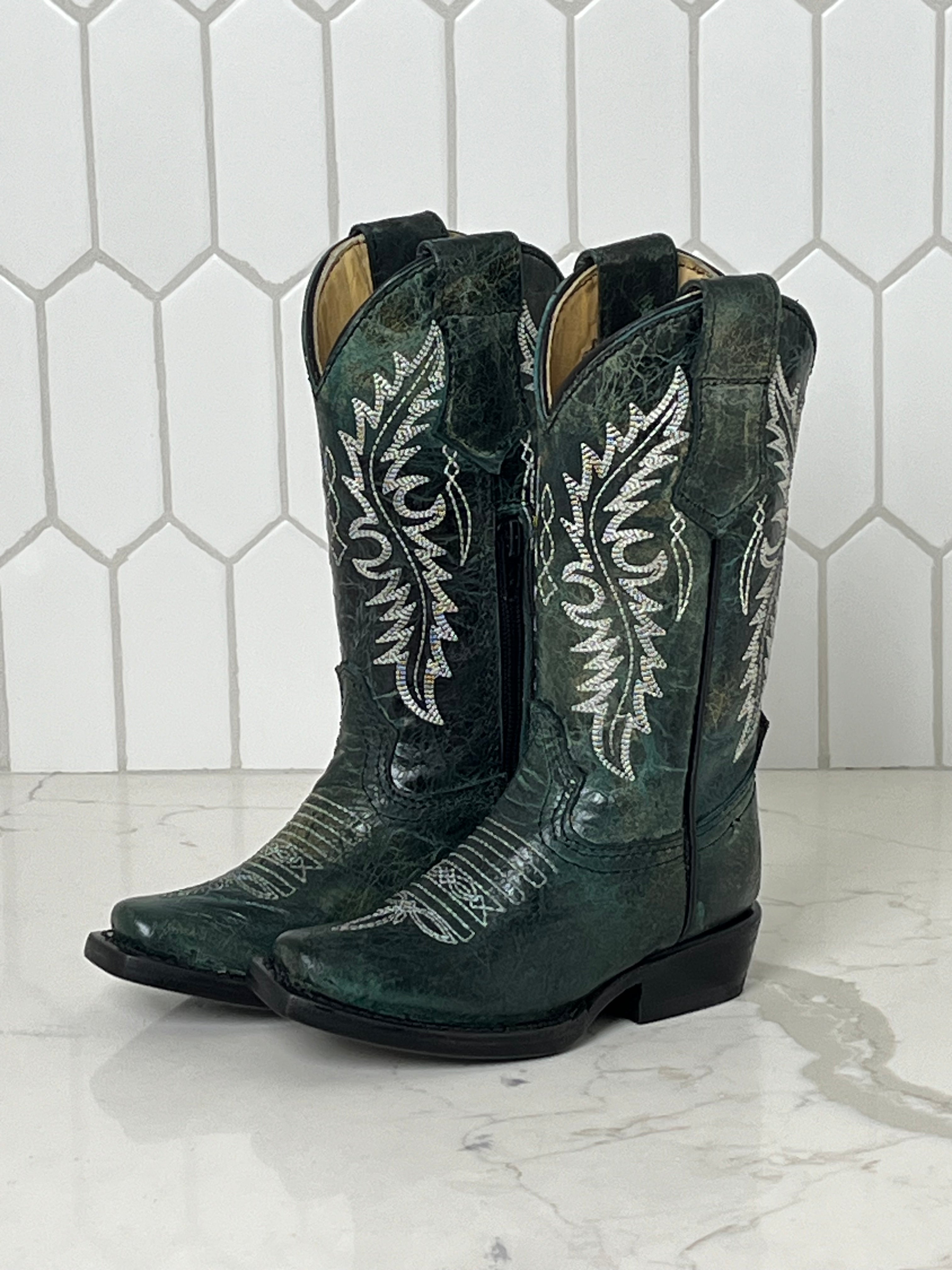 **Best Western Cowgirl Boots for Little Girls - Stylish & Comfortable Kids' Cowboy Boots for Riding, Parties & Outdoor Play**