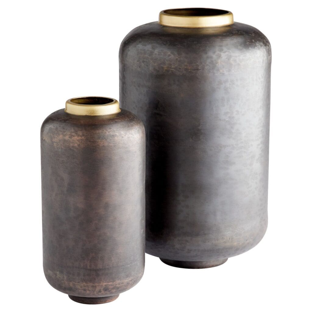 Cyan Design 11361 Akita Vase - Large Black Ceramic Vase for Home Decor, Centerpiece, Living Room, Dining Table, Office & Wedding Decorations