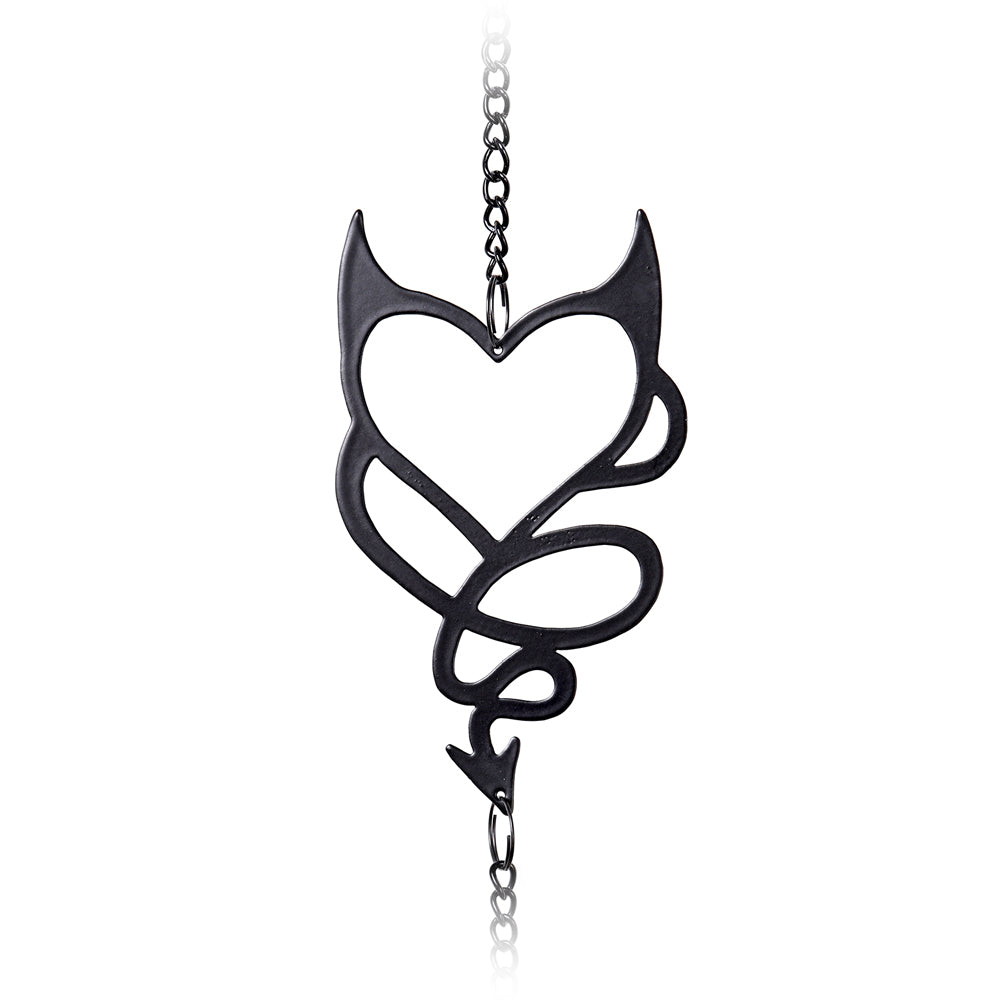 Devil Heart Hanging Decor - Gothic Halloween Party Decorations, Spooky Home Decor for Bedroom, Living Room & Outdoor