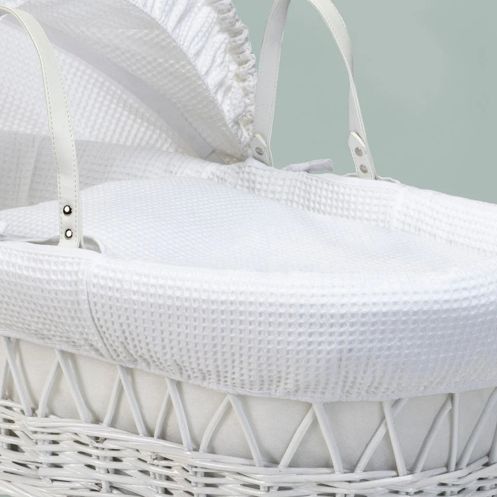 Moses Baby Basket - Portable Infant Bassinet with Breathable Mesh, Blue (LBG1059) | Perfect for Nursery, Travel & Co-Sleeping